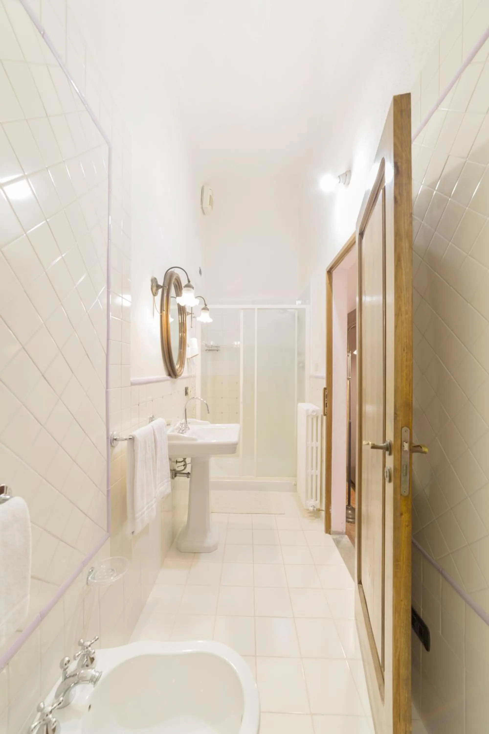 Shower in La Residenza del Proconsolo