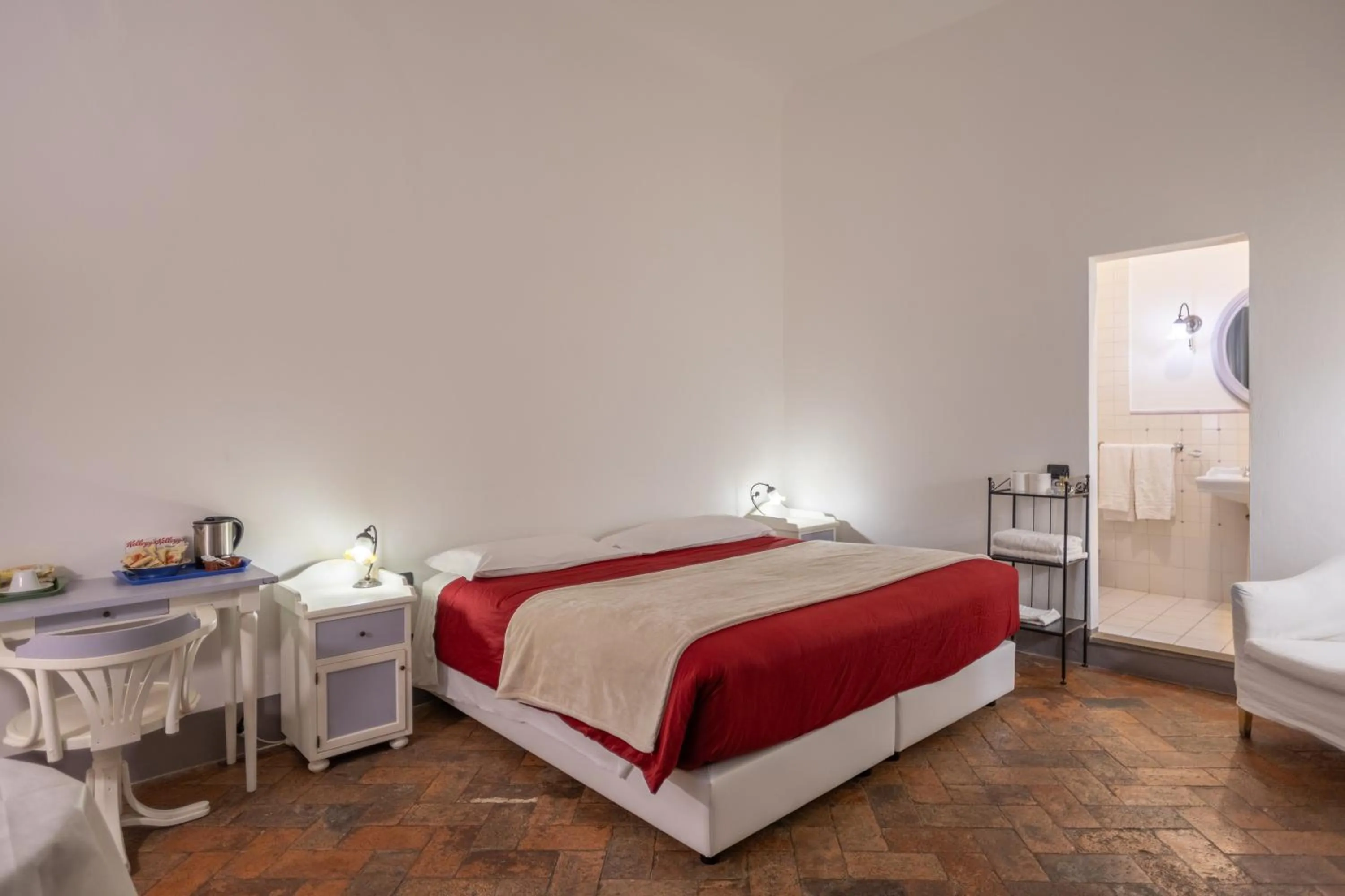 View (from property/room), Bed in La Residenza del Proconsolo