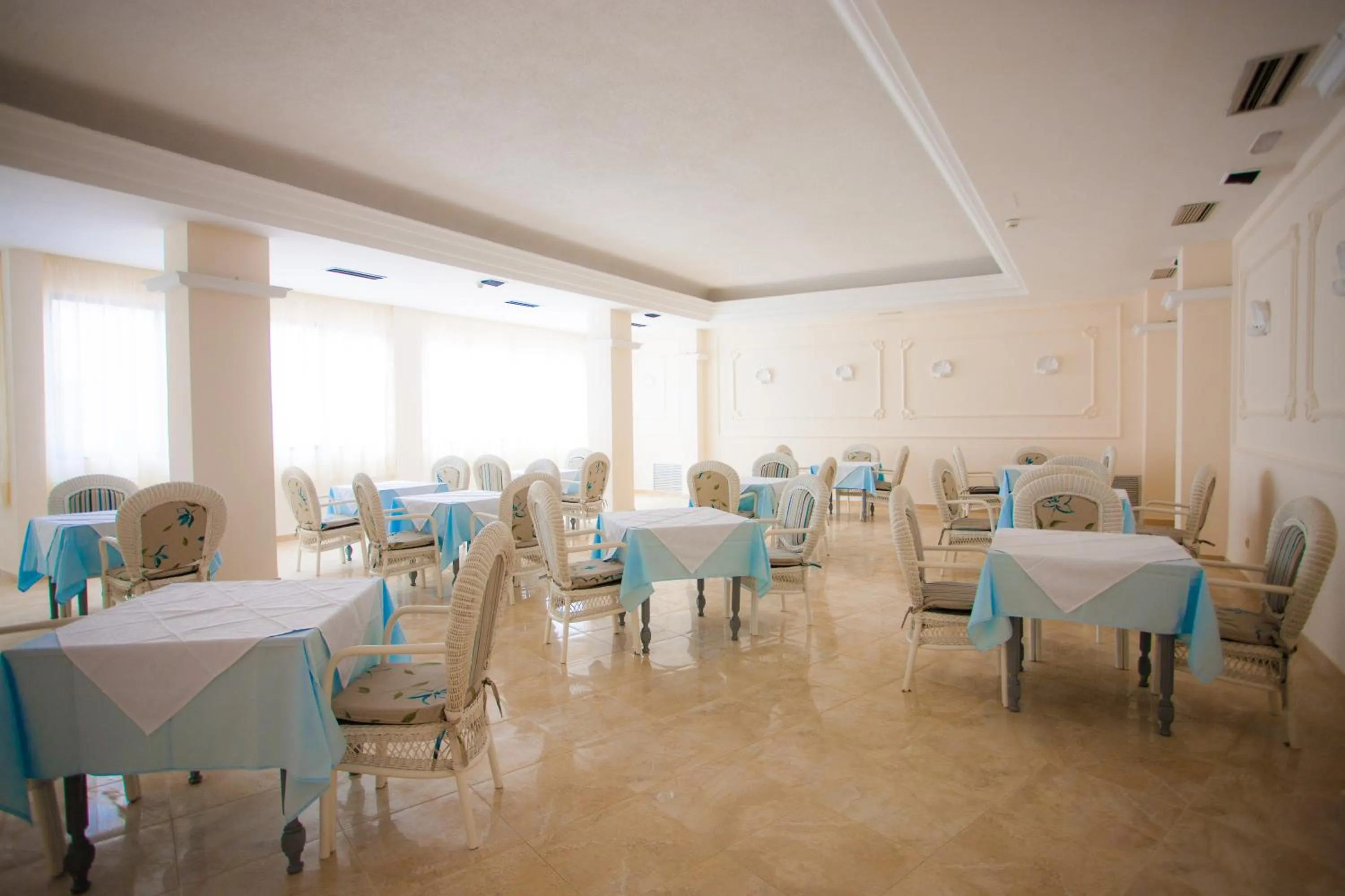 Communal lounge/ TV room in Hotel Cassandra