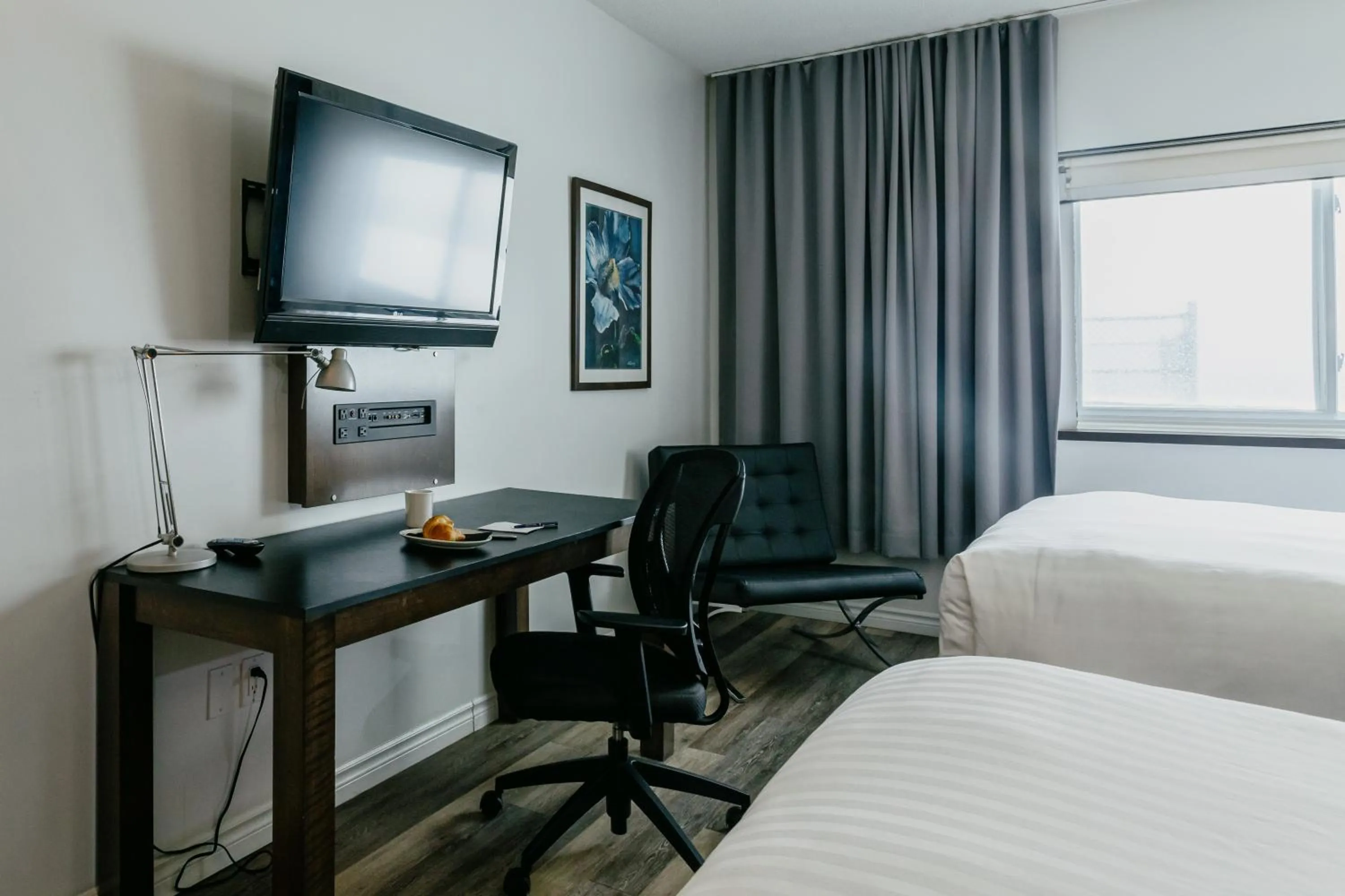 TV and multimedia, Bed in Riotel Matane