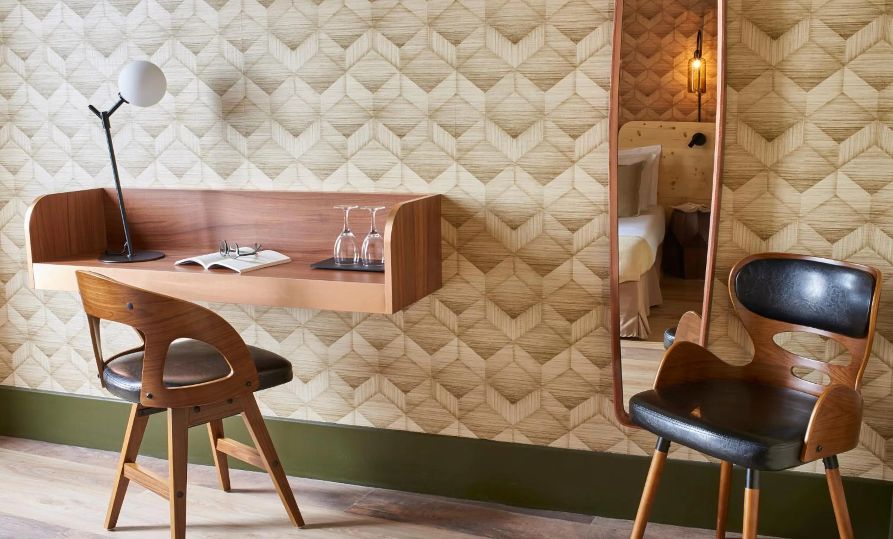 Bedroom in Hotel Konti Bordeaux by HappyCulture