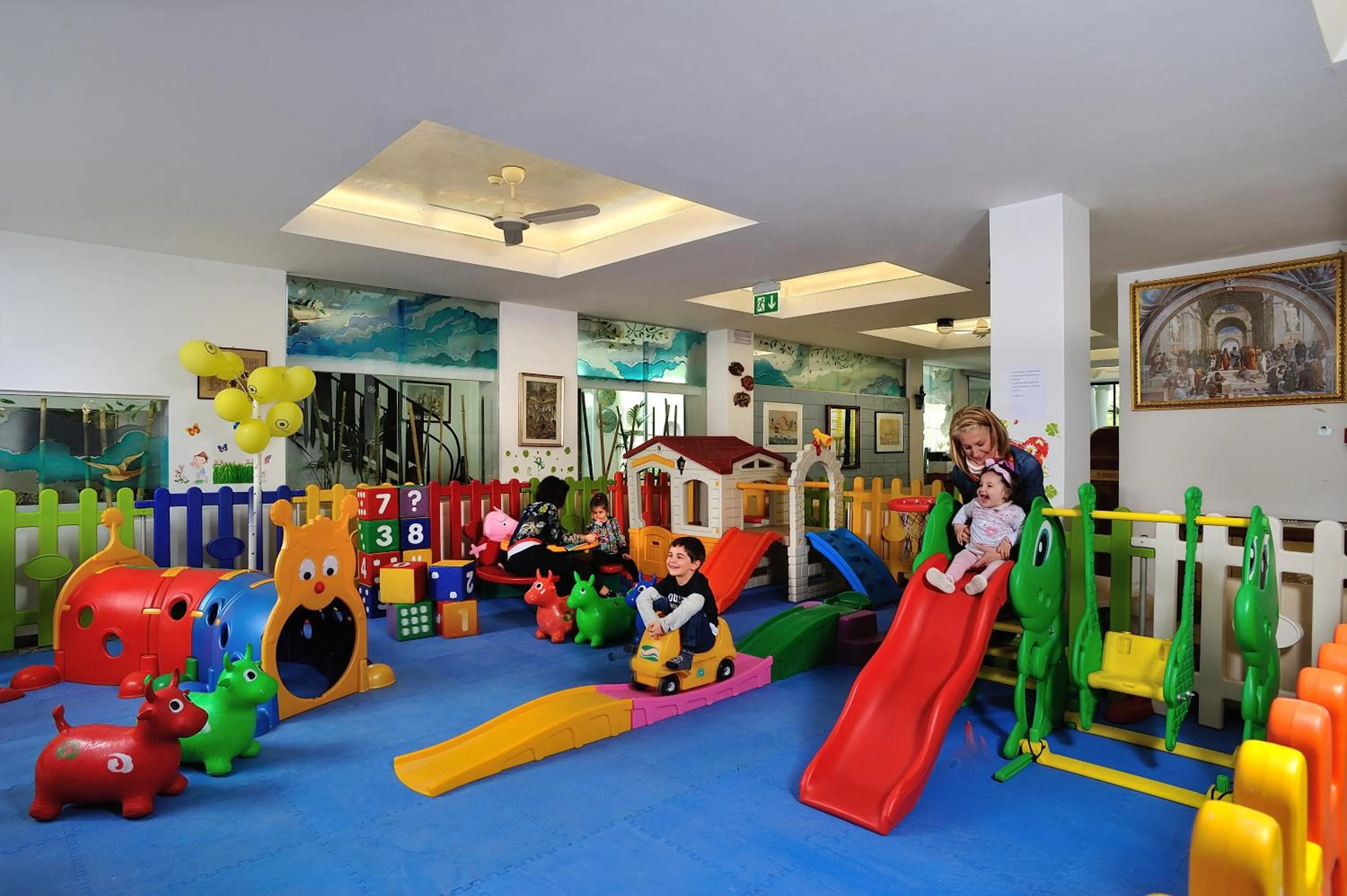 Communal lounge/ TV room in Residence Margherita