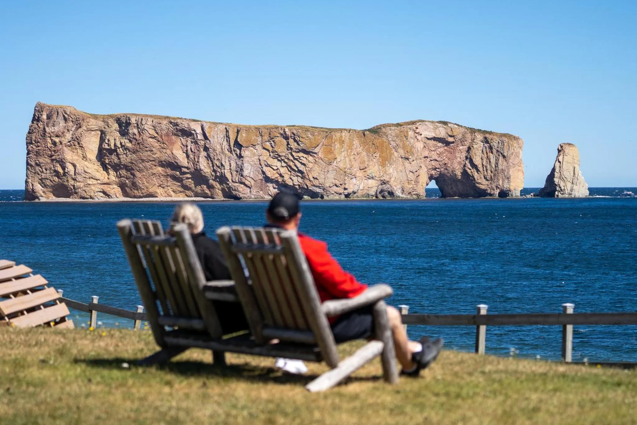 Property building in Riotel Perce