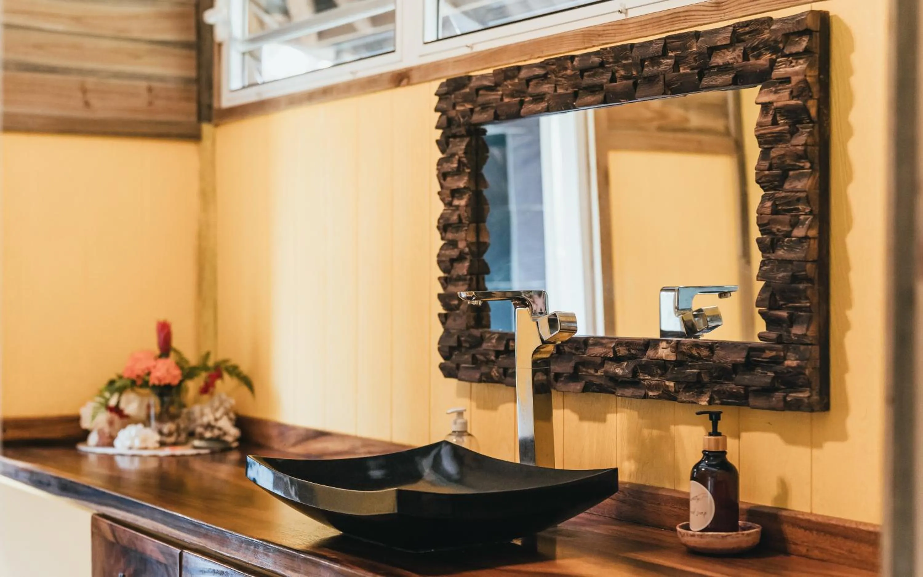 Bathroom in Bungalow Bali Hai