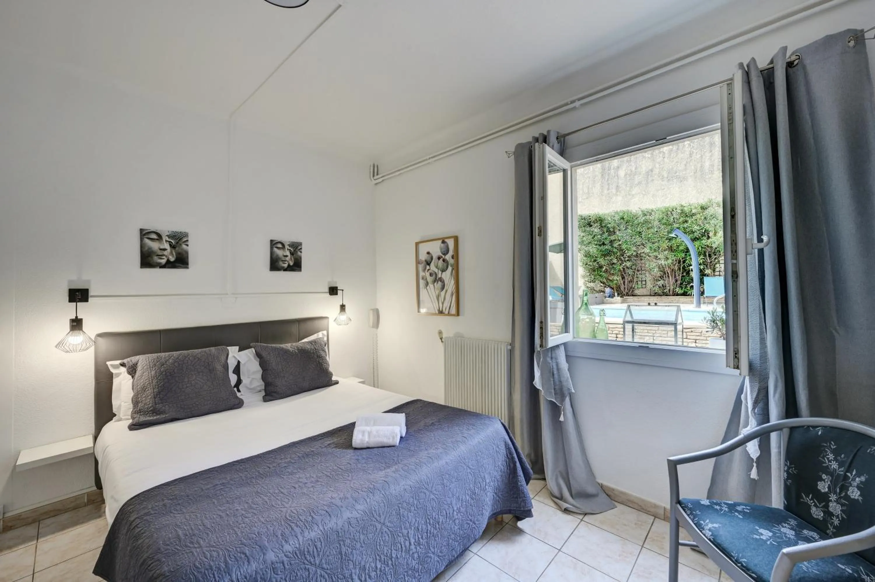 Logis Hôtel La Bastide d'Entraigues