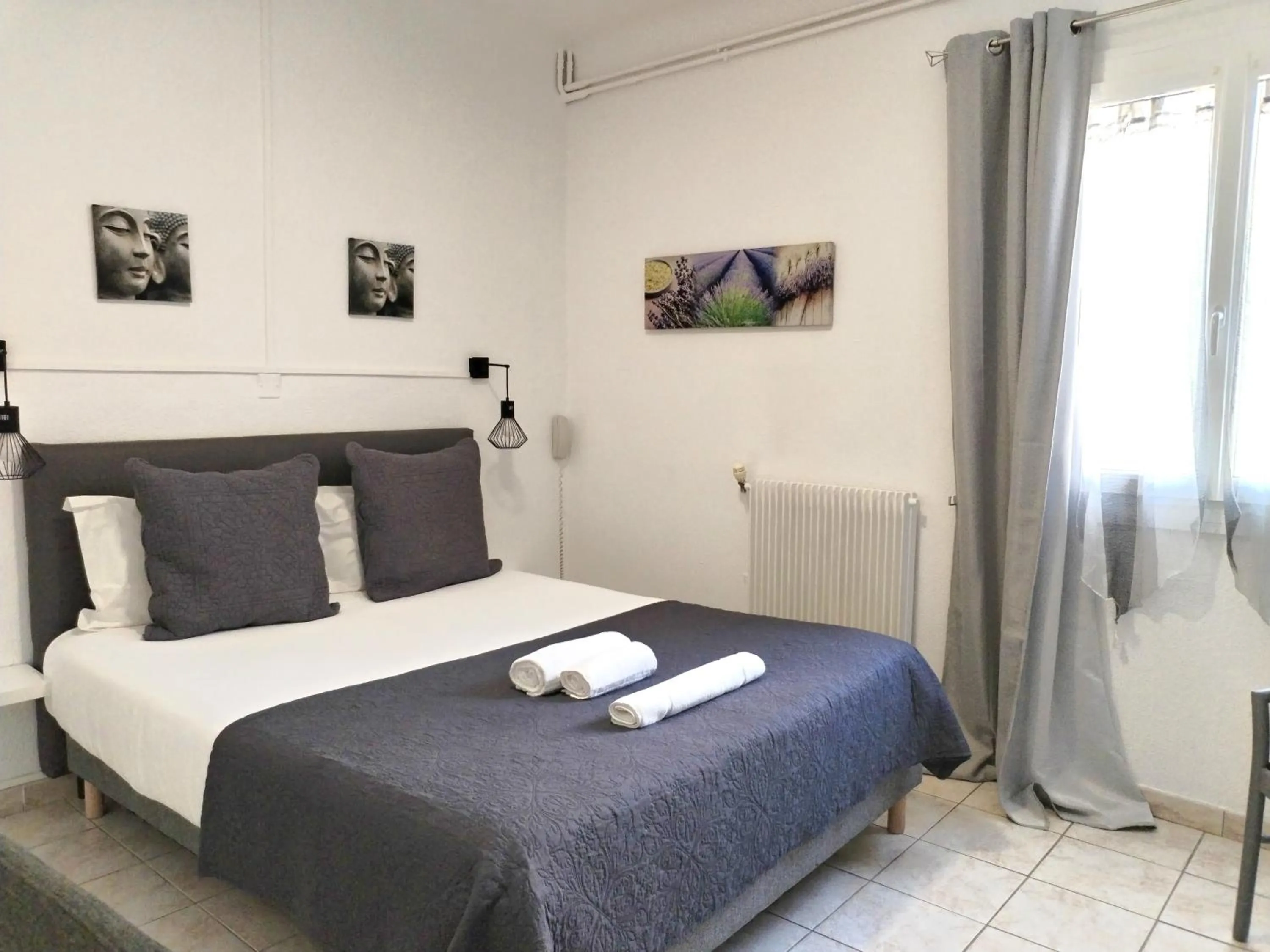 Bedroom, Bed in Logis Hôtel La Bastide d'Entraigues