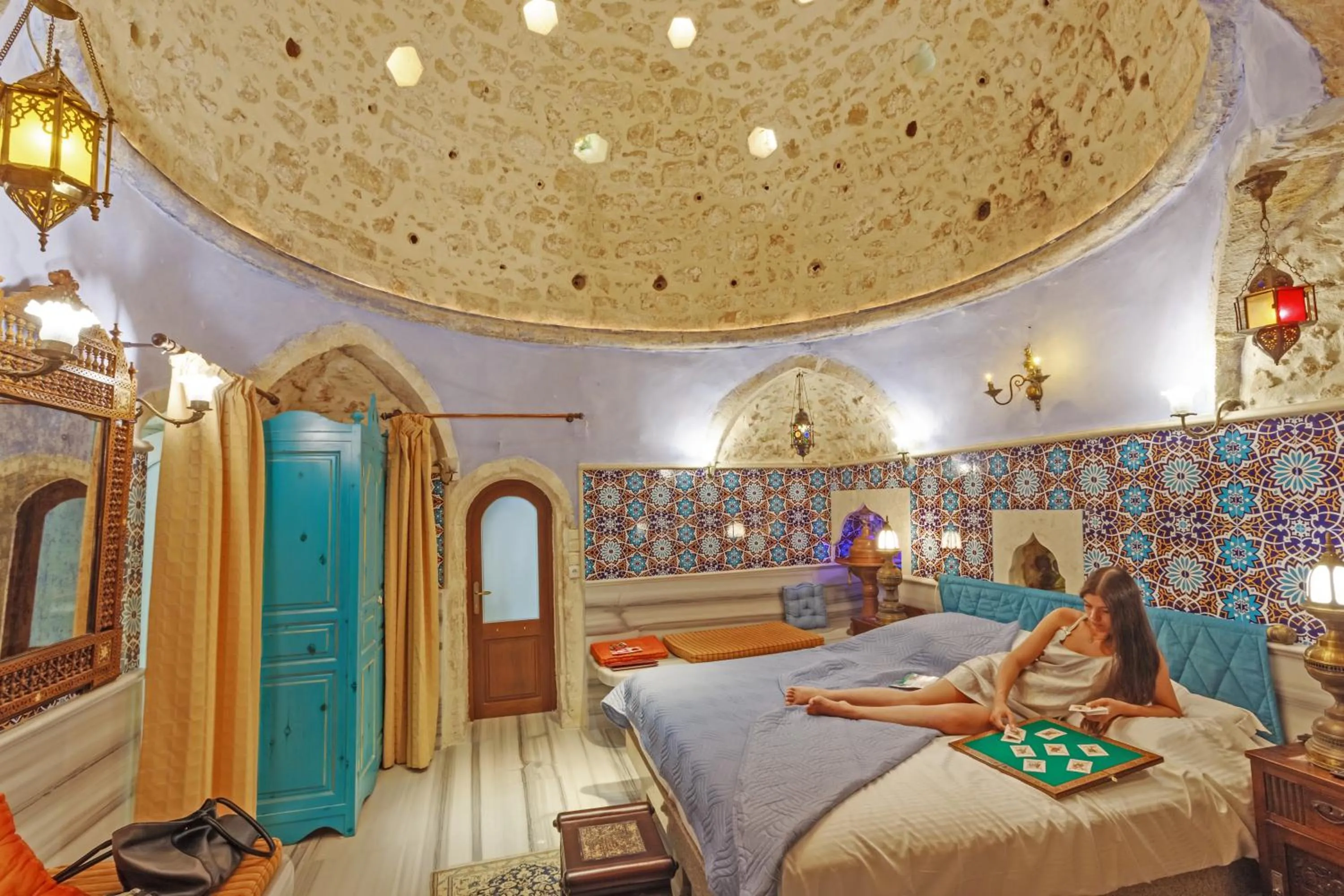 Bedroom, Bed in Hamam Oriental Suites