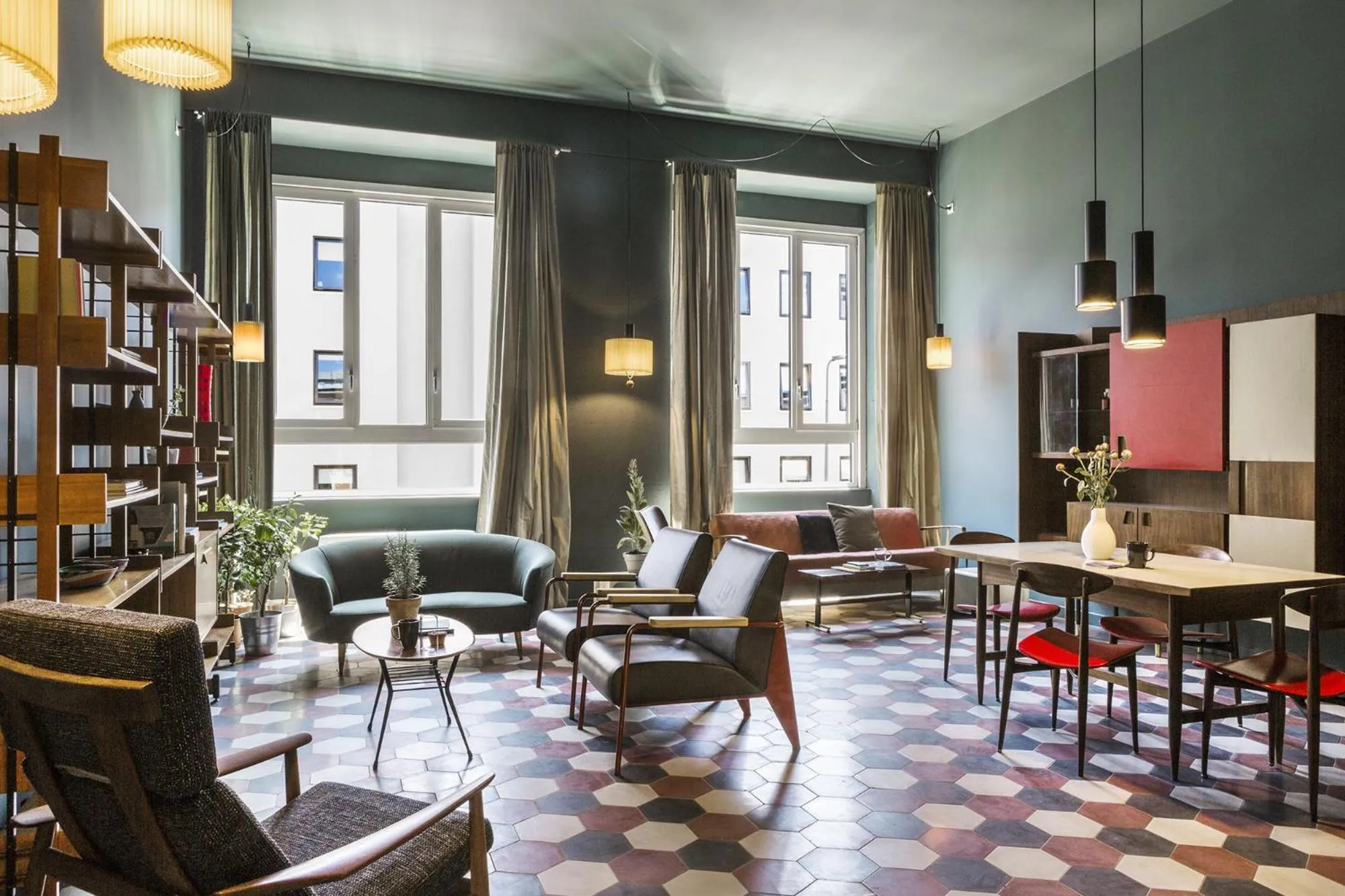 Communal lounge/ TV room in casaBASE