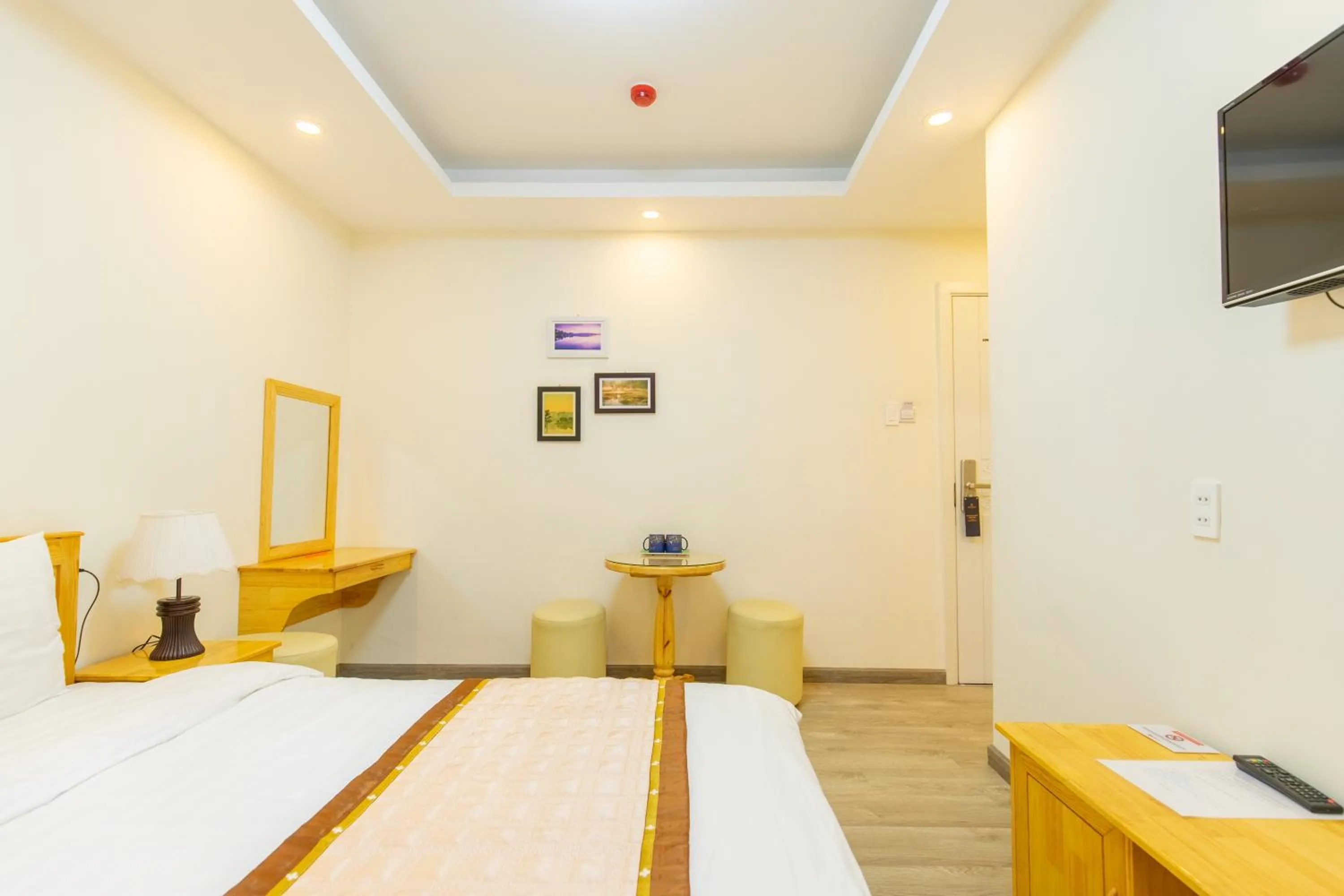 Bed in The Grace Hotel