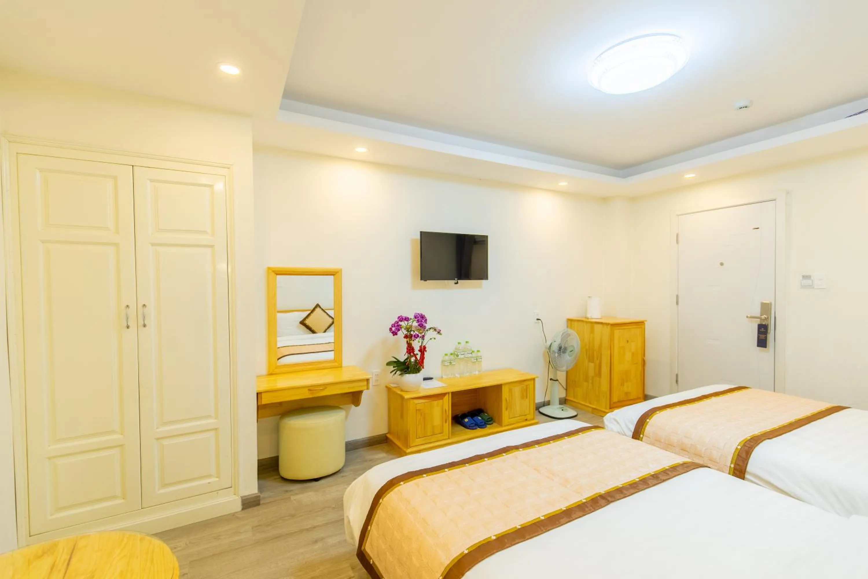 Bed in The Grace Hotel