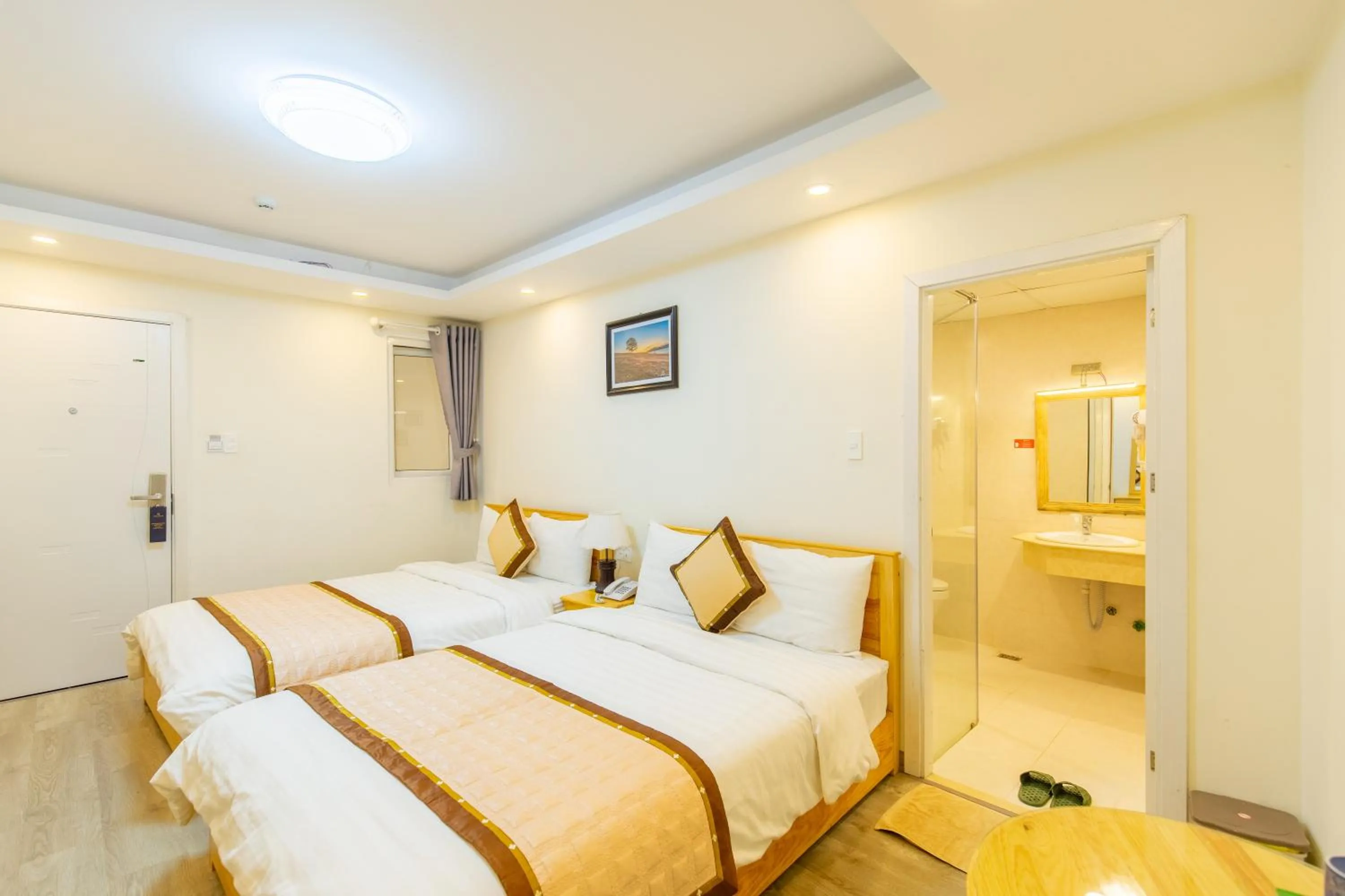 Bed in The Grace Hotel