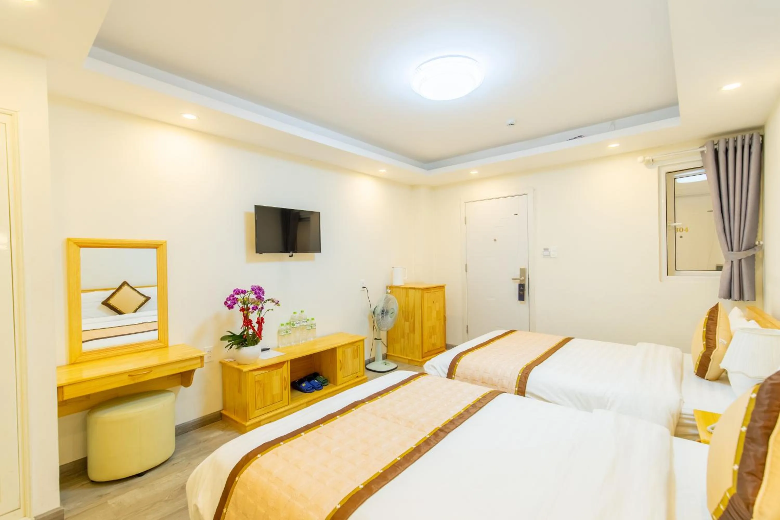 Bed in The Grace Hotel