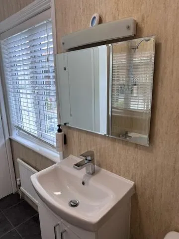 Bathroom in East Ayton Lodge Hotel, Scarborough