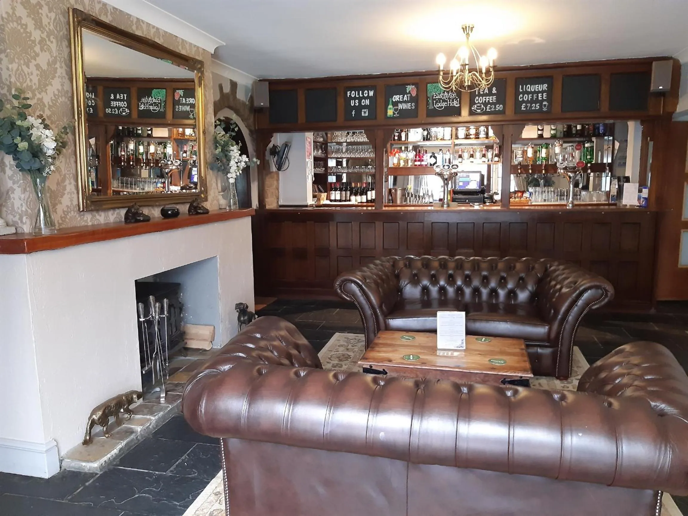 Lounge or bar in East Ayton Lodge Hotel, Scarborough