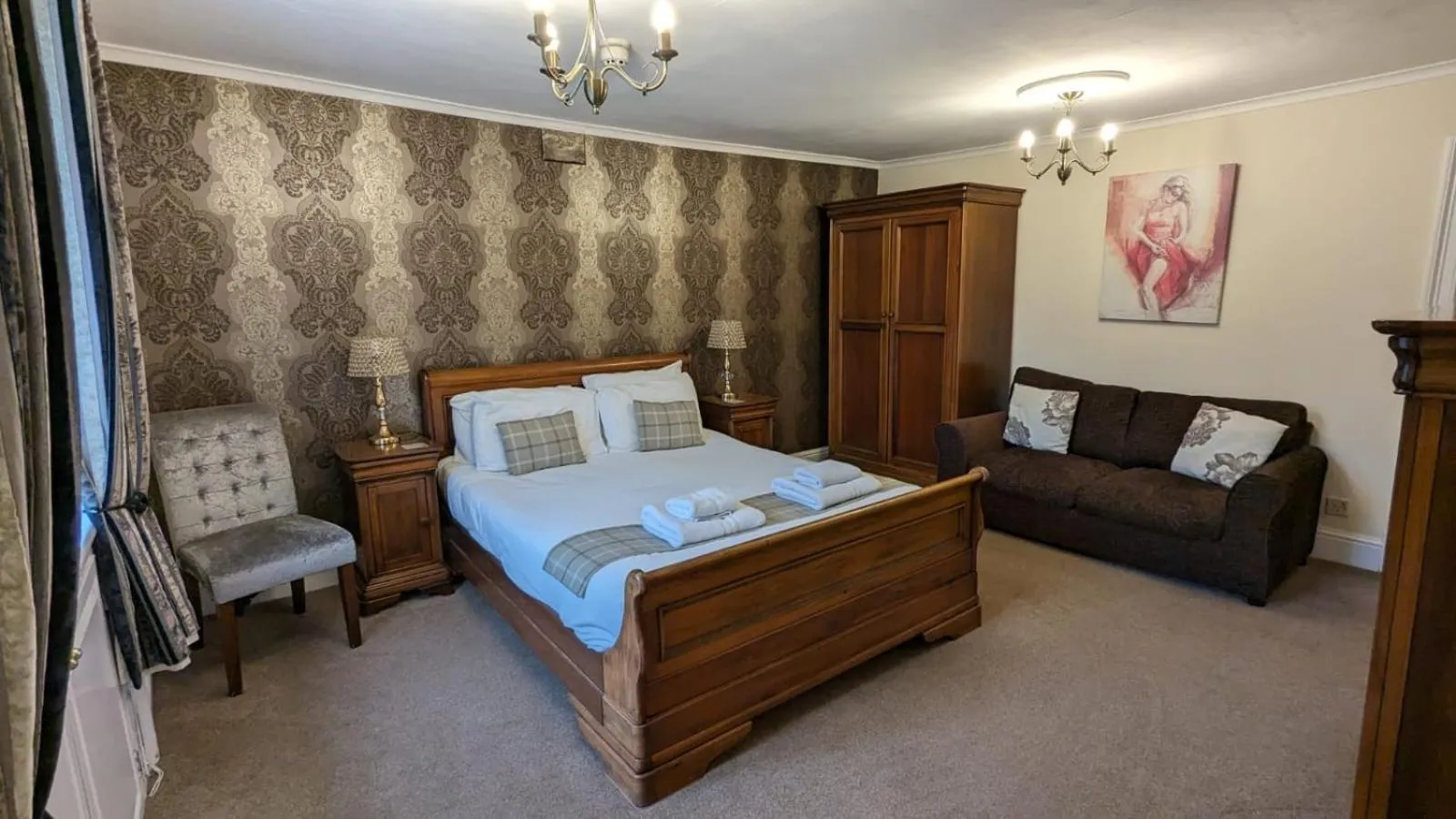 Bed in East Ayton Lodge Hotel, Scarborough