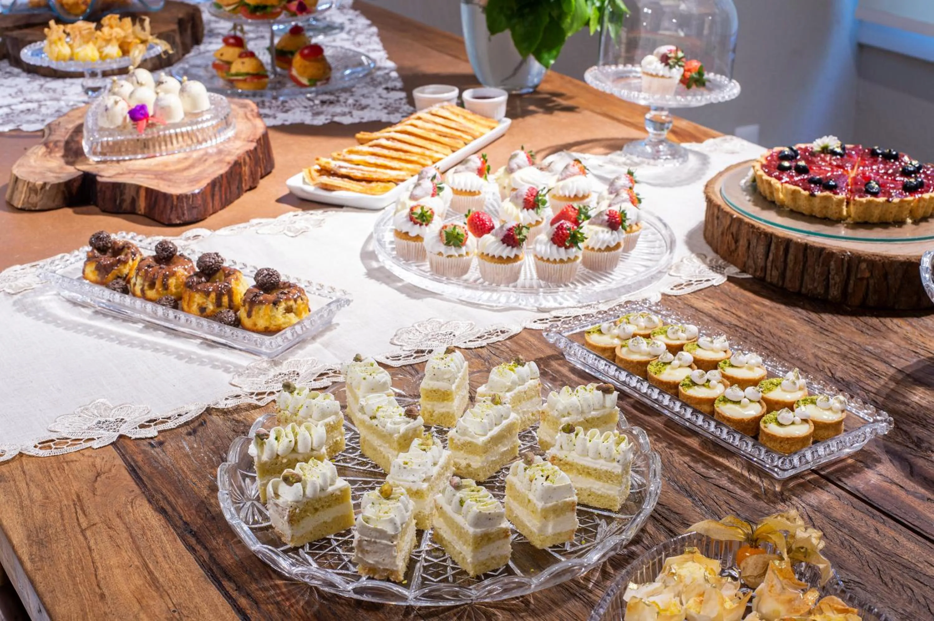 English/Irish breakfast in Hotel Refugio da Montanha