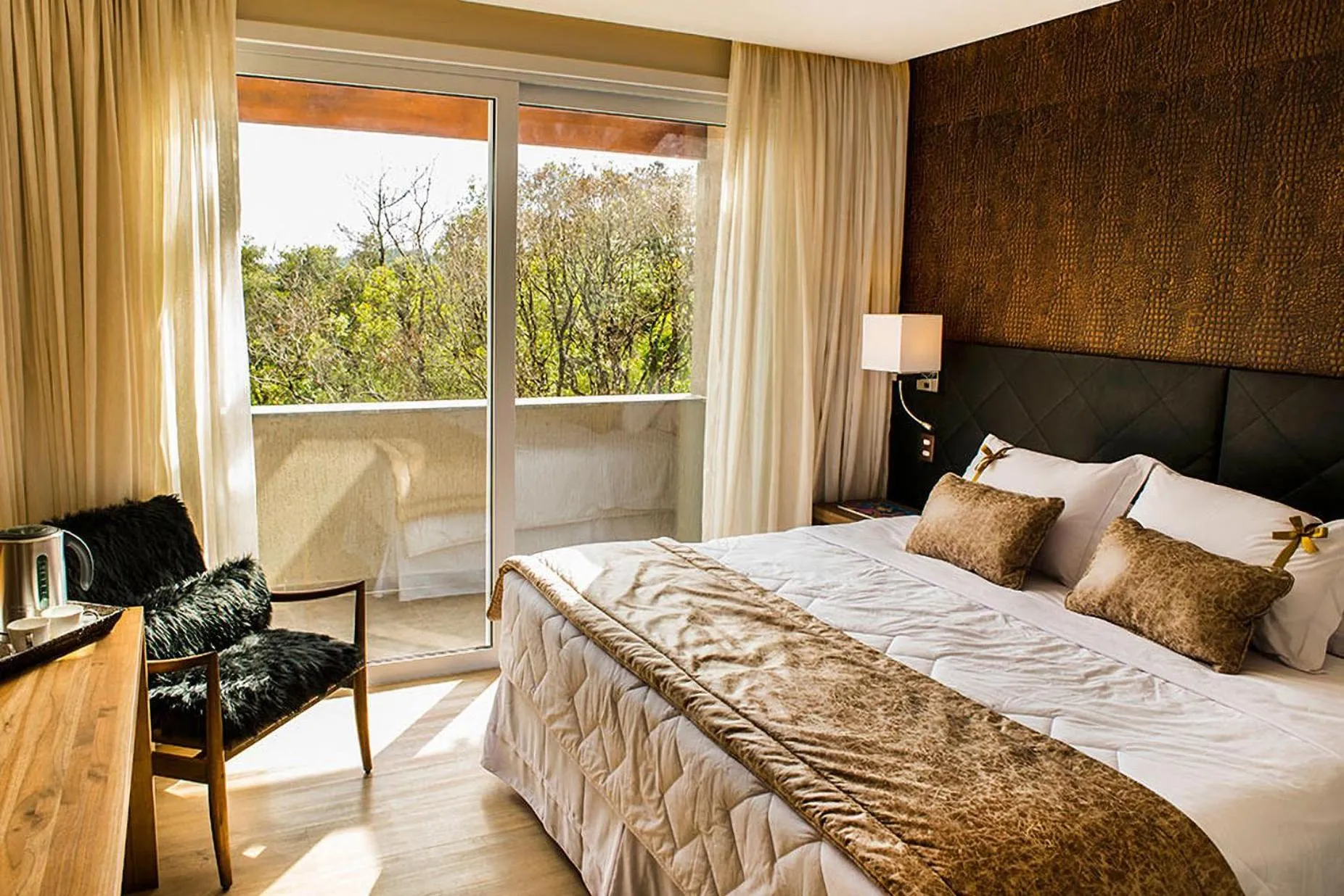 View (from property/room), Bed in Hotel Refugio da Montanha