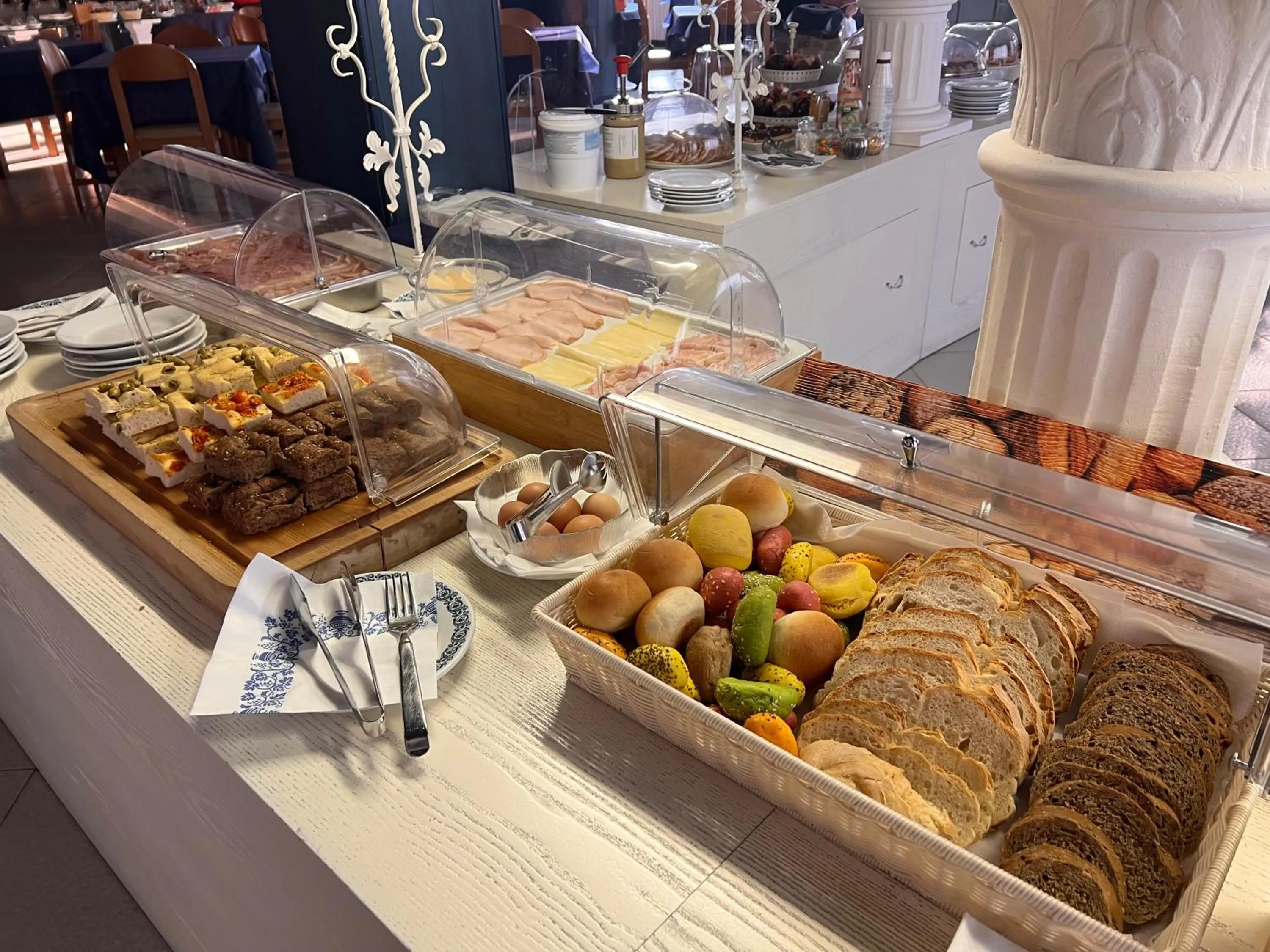 Food in G&D Hotel Deanna Golf