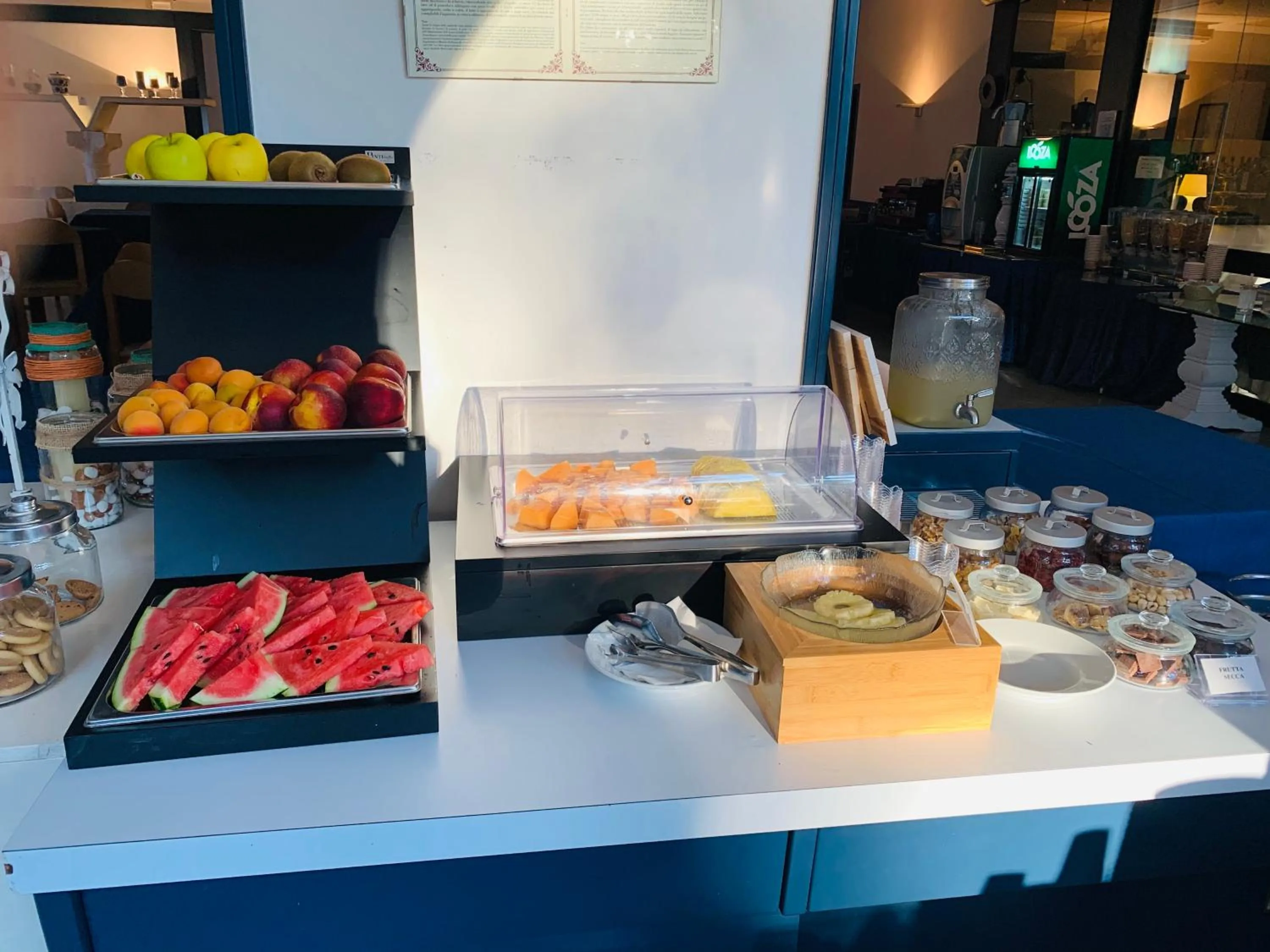 Restaurant/places to eat in G&D Hotel Deanna Golf