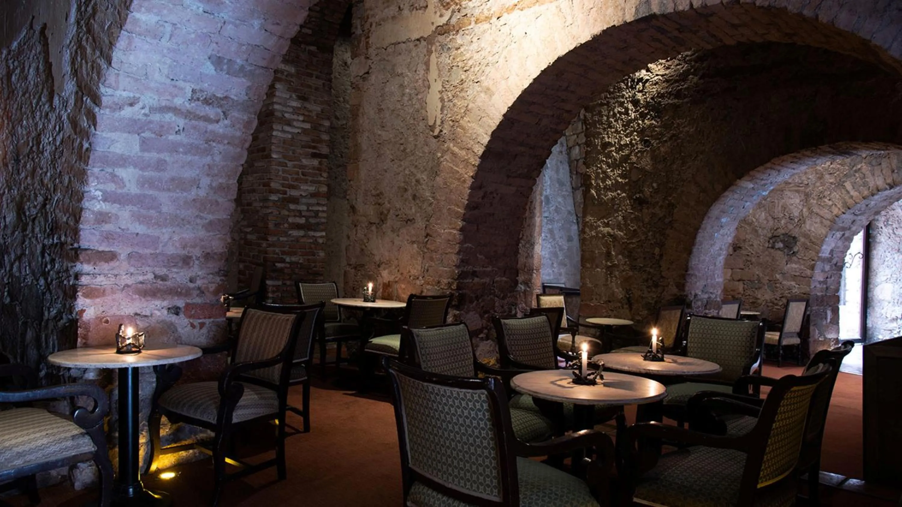 Lounge or bar in Quinta Real Zacatecas