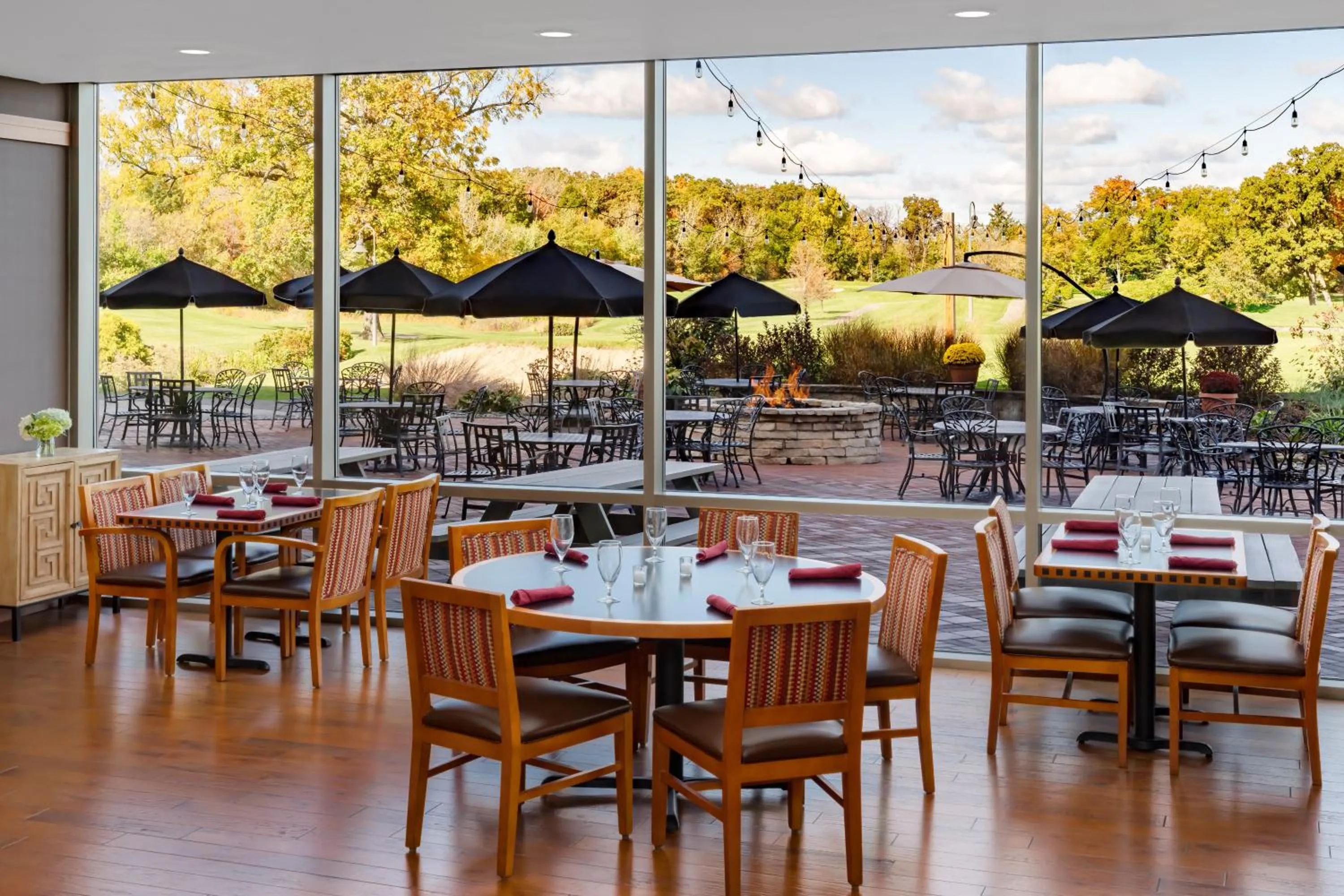 Restaurant/places to eat in Eaglewood Resort & Spa