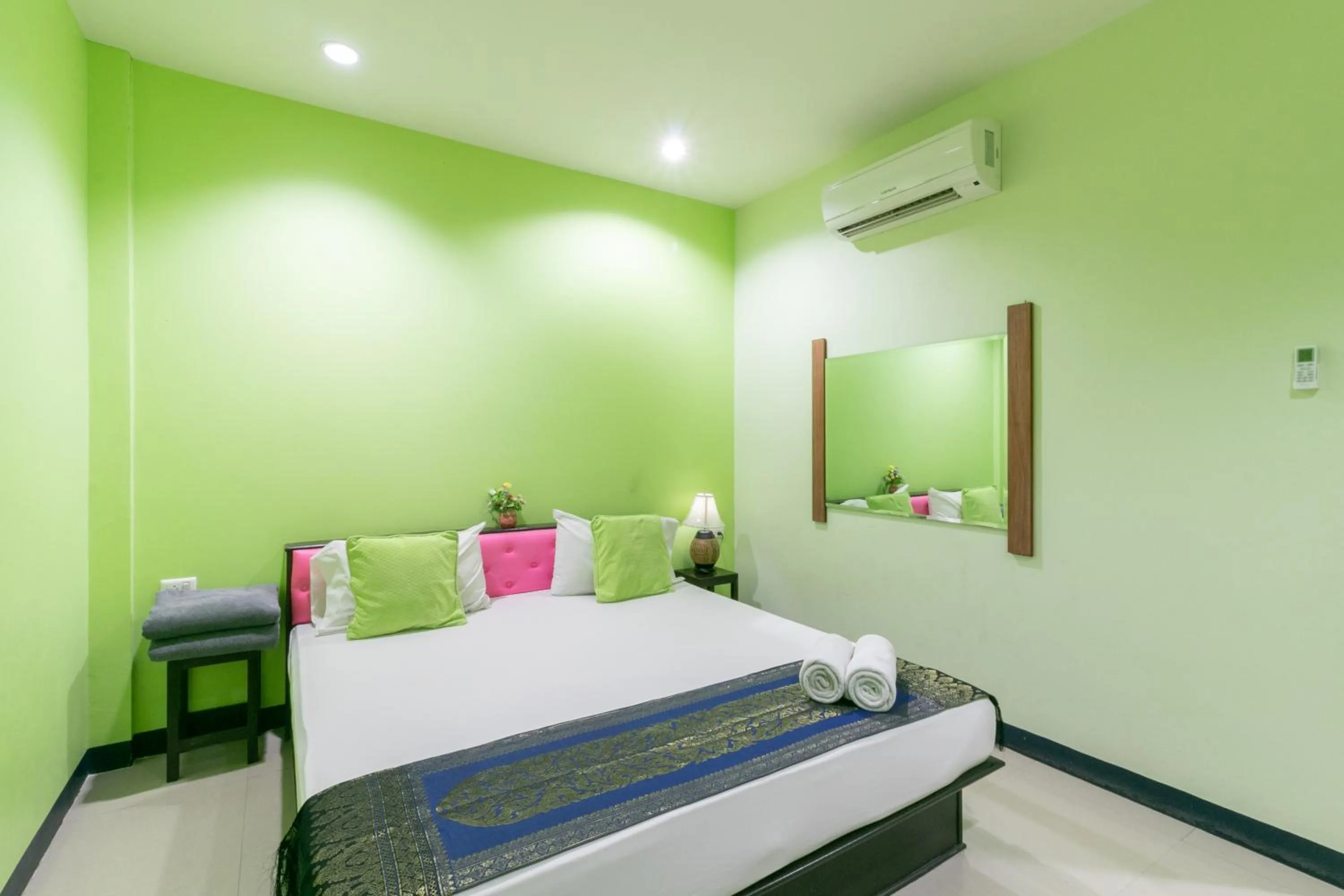 Bed in Chaiyo Resort