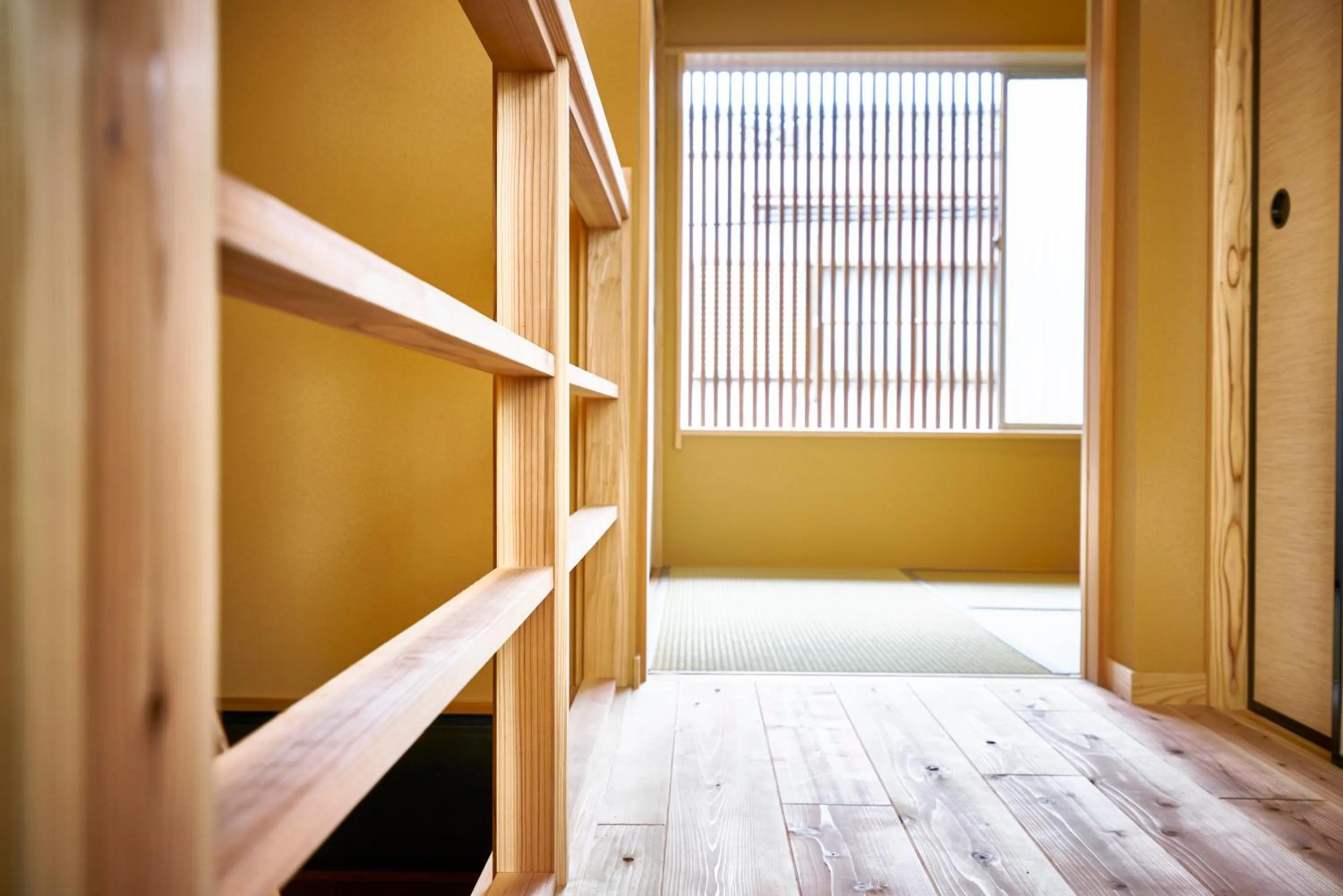 Photo of the whole room in Mibuan