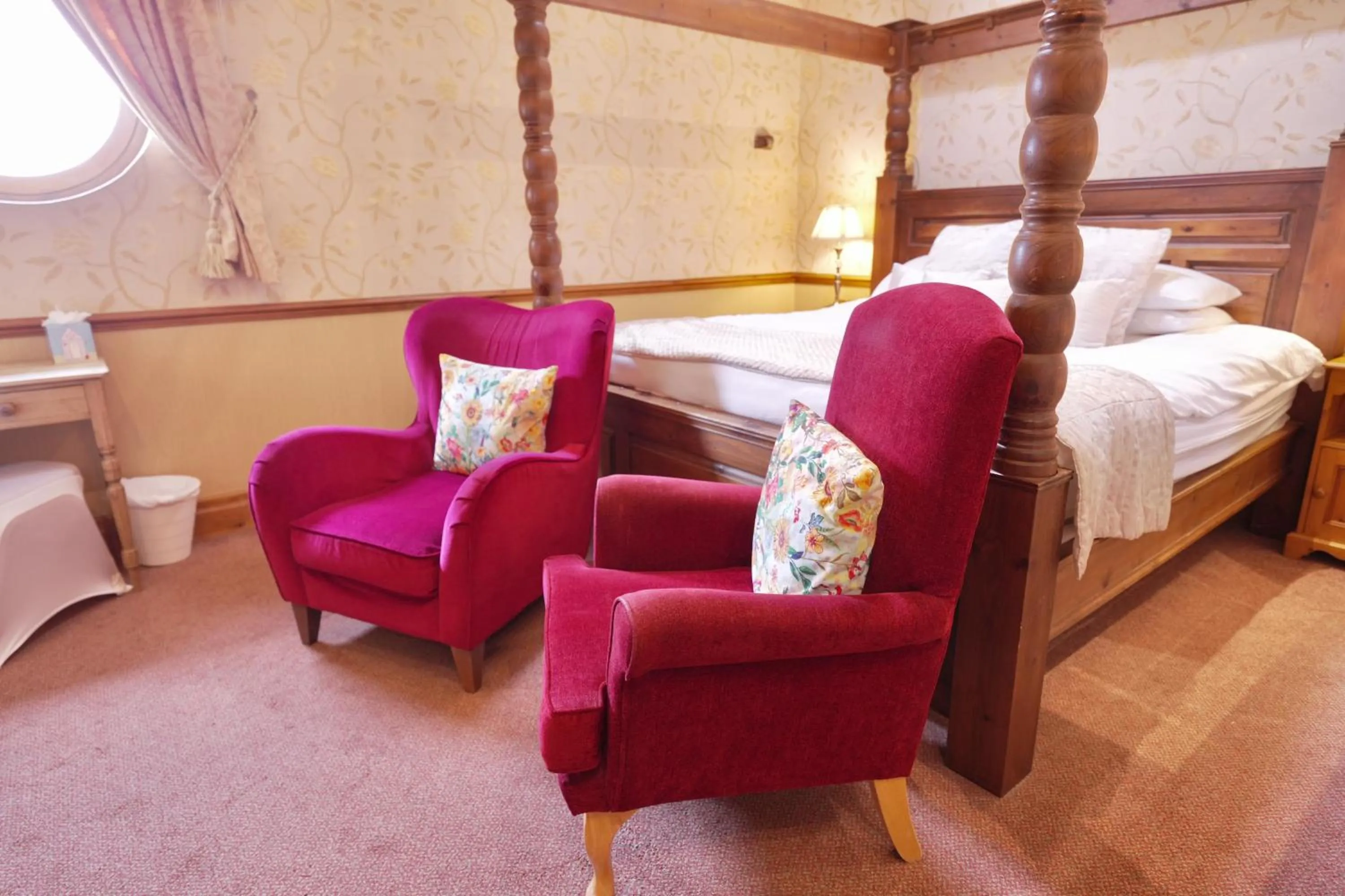 Bed in The Dog and Partridge