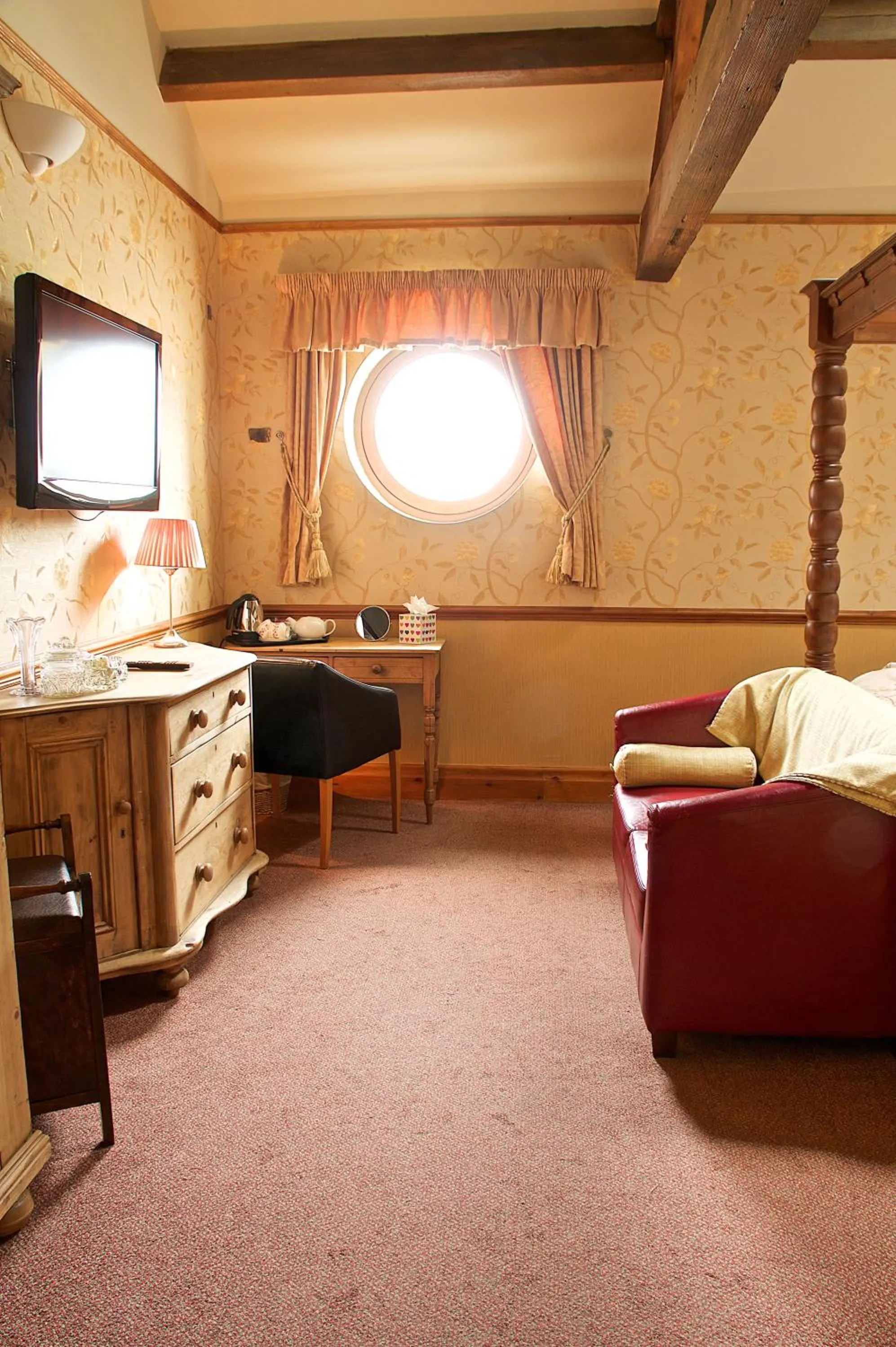 Coffee/tea facilities in The Dog and Partridge