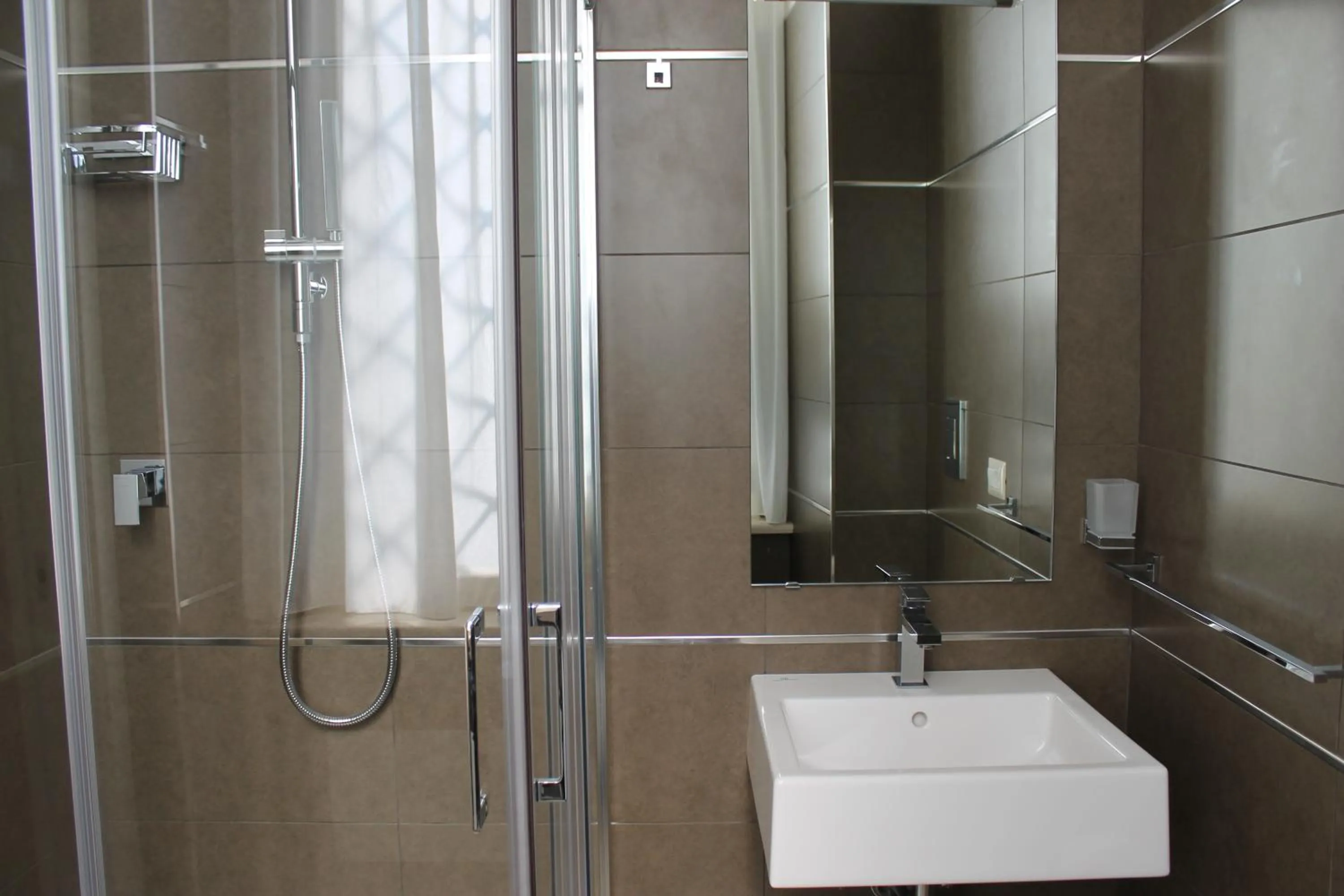 Shower in B&B Paura