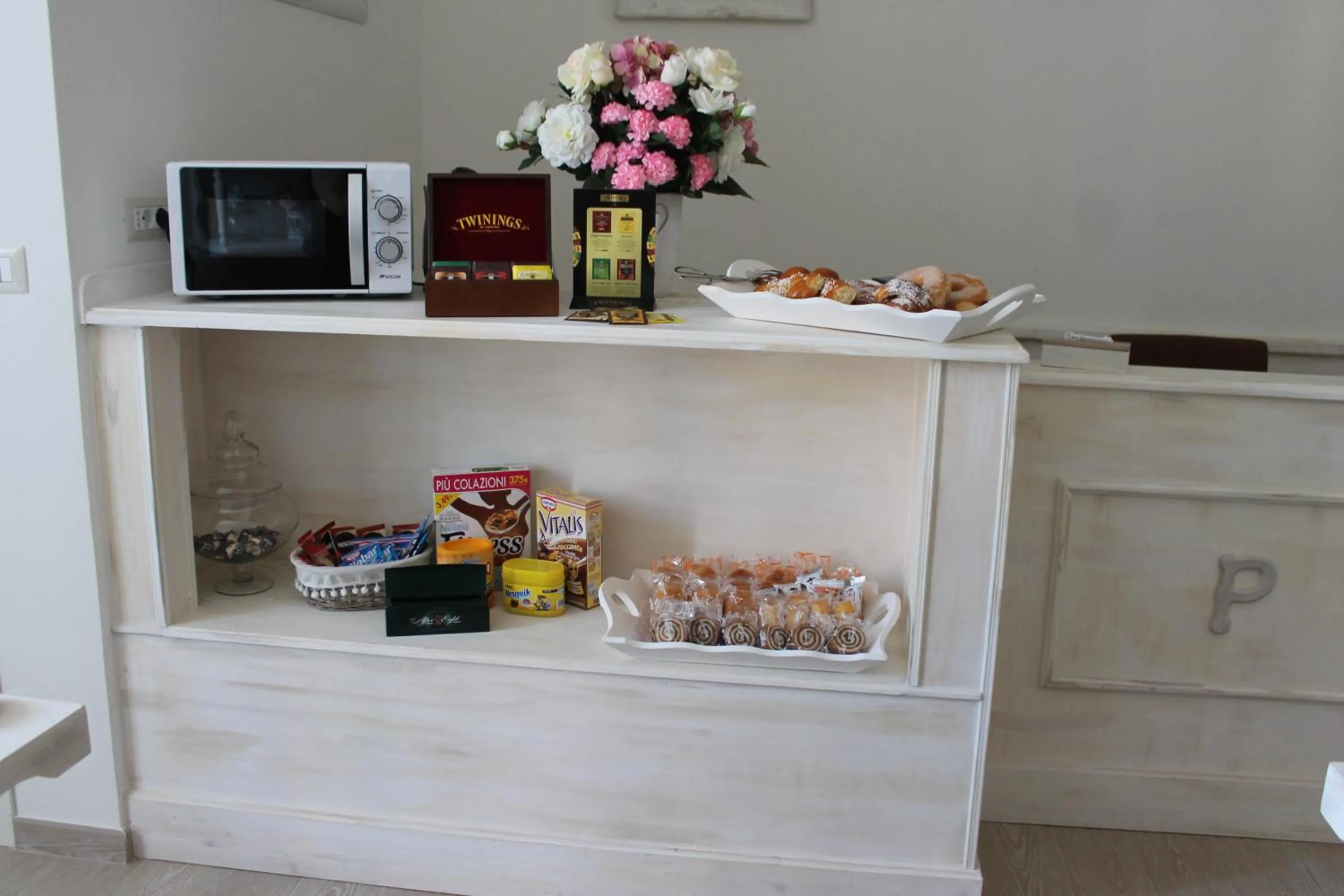 Coffee/tea facilities in B&B Paura