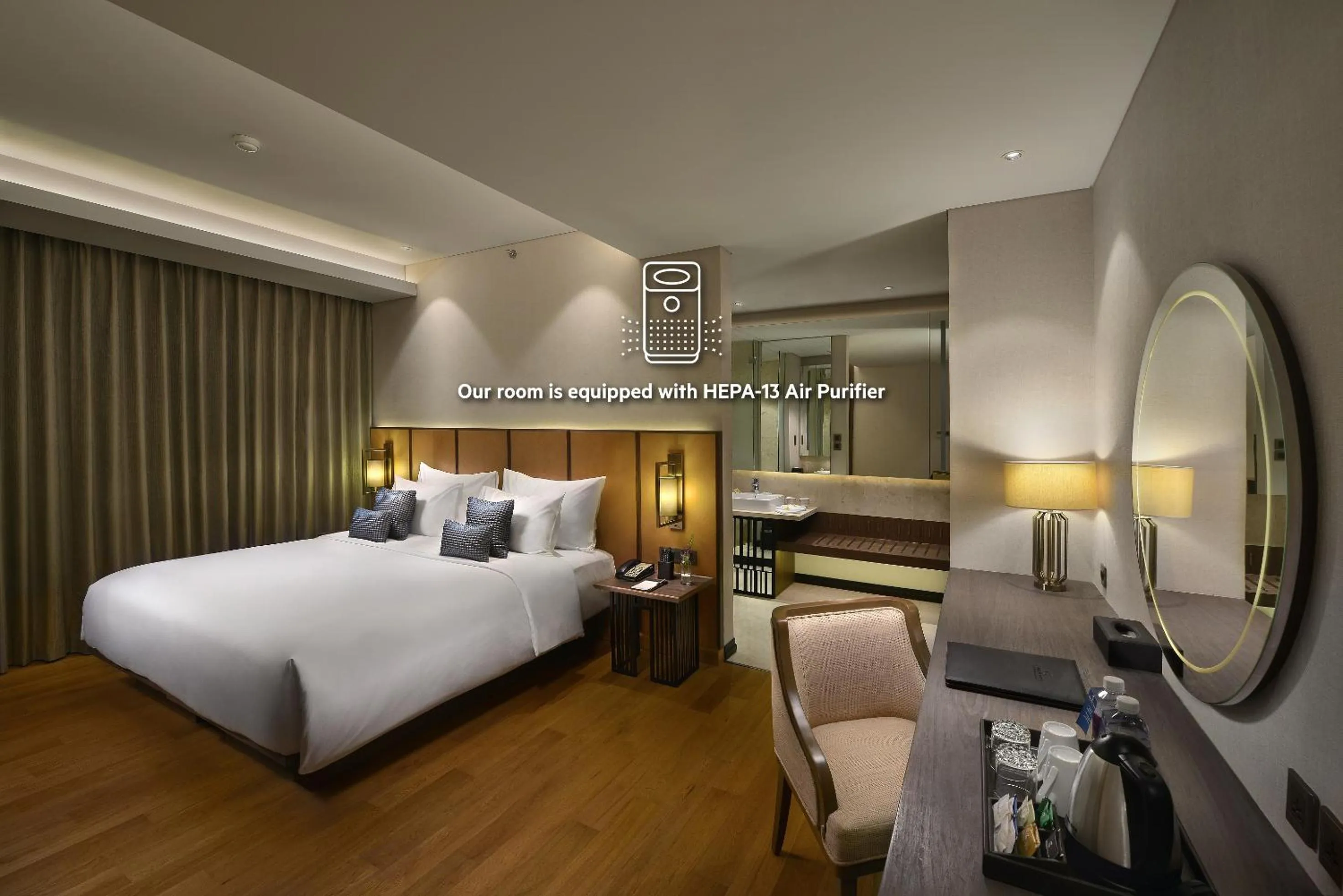 Bedroom, Bed in Golden Tulip Holland Resort Batu