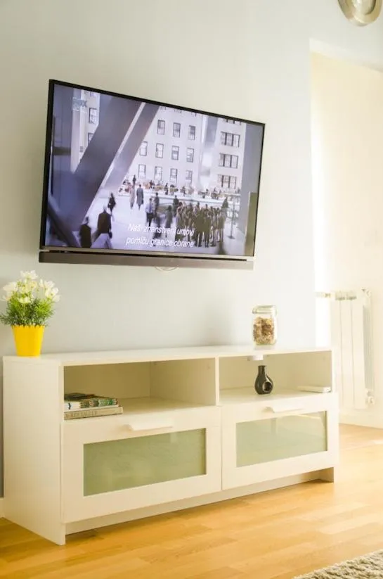 TV and multimedia in Apartment Šola, GARAGE