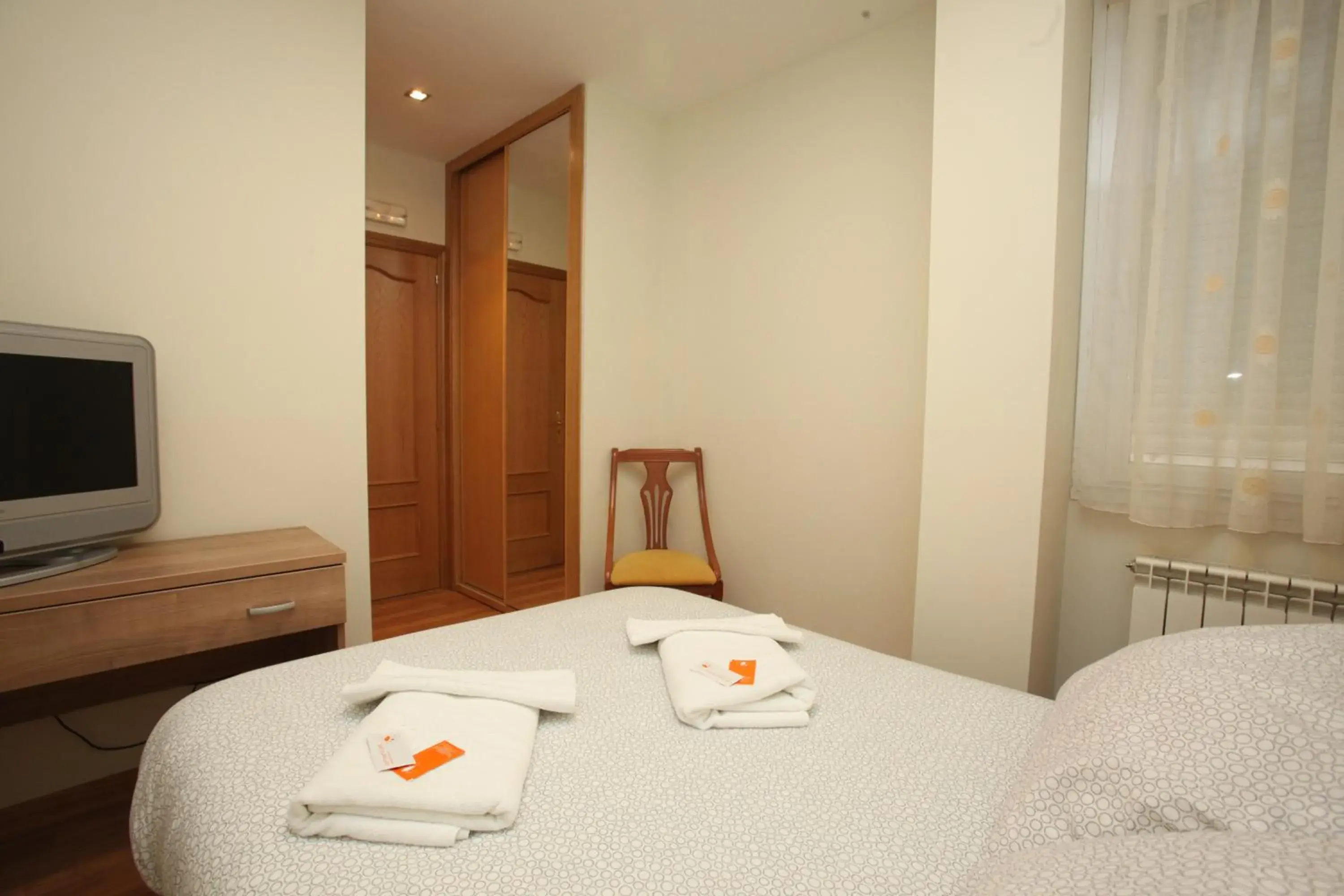 Double or Twin Room in Hostal Restaurante Central Double or Twin Room in Hostal Restaurante Central