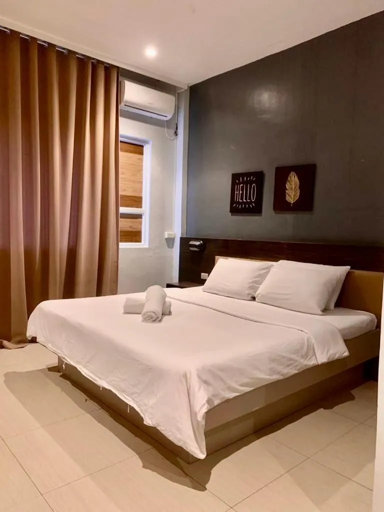 Bed in LEUX Hotel Alona Panglao