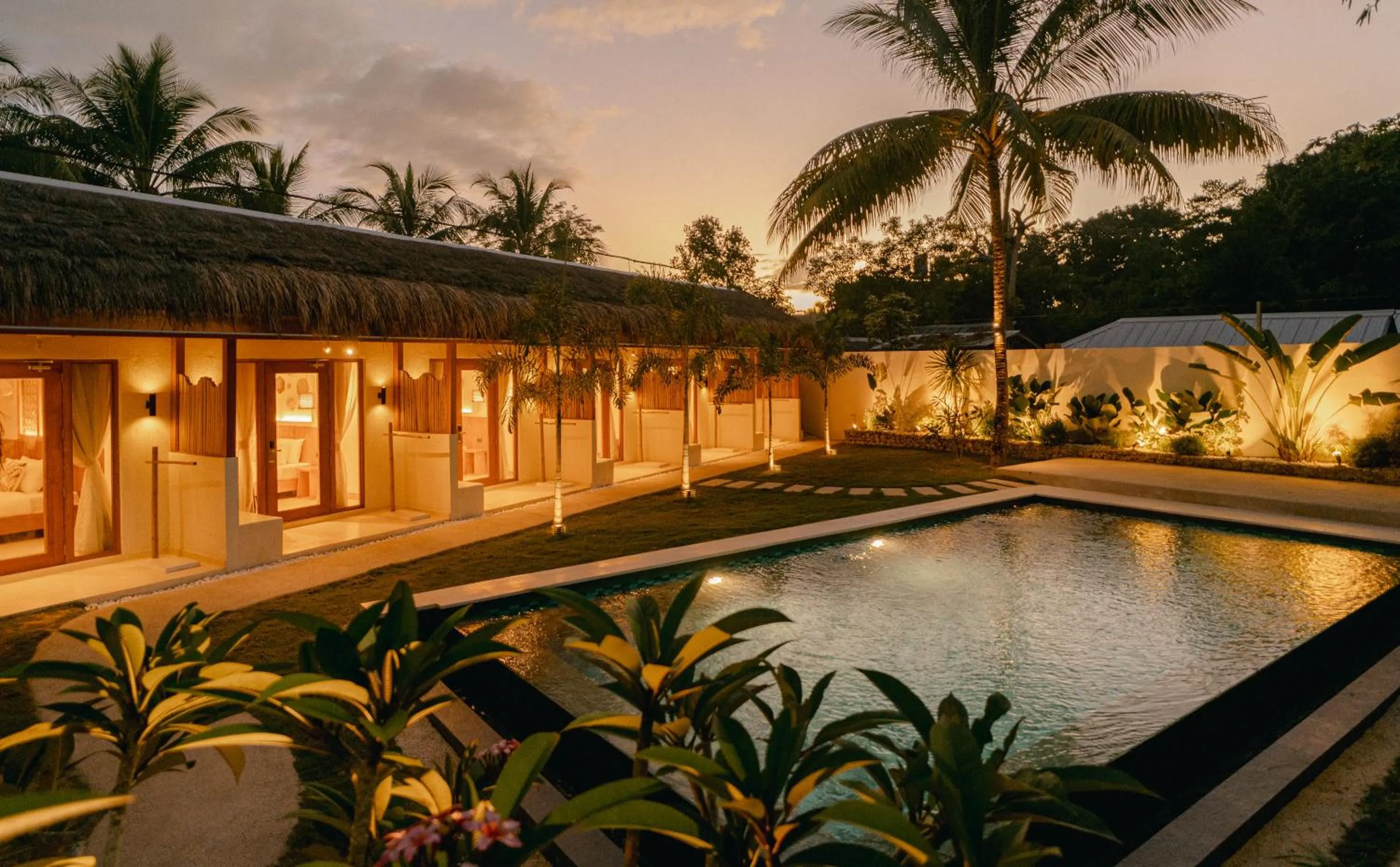 Night in LEUX Hotel Alona Panglao