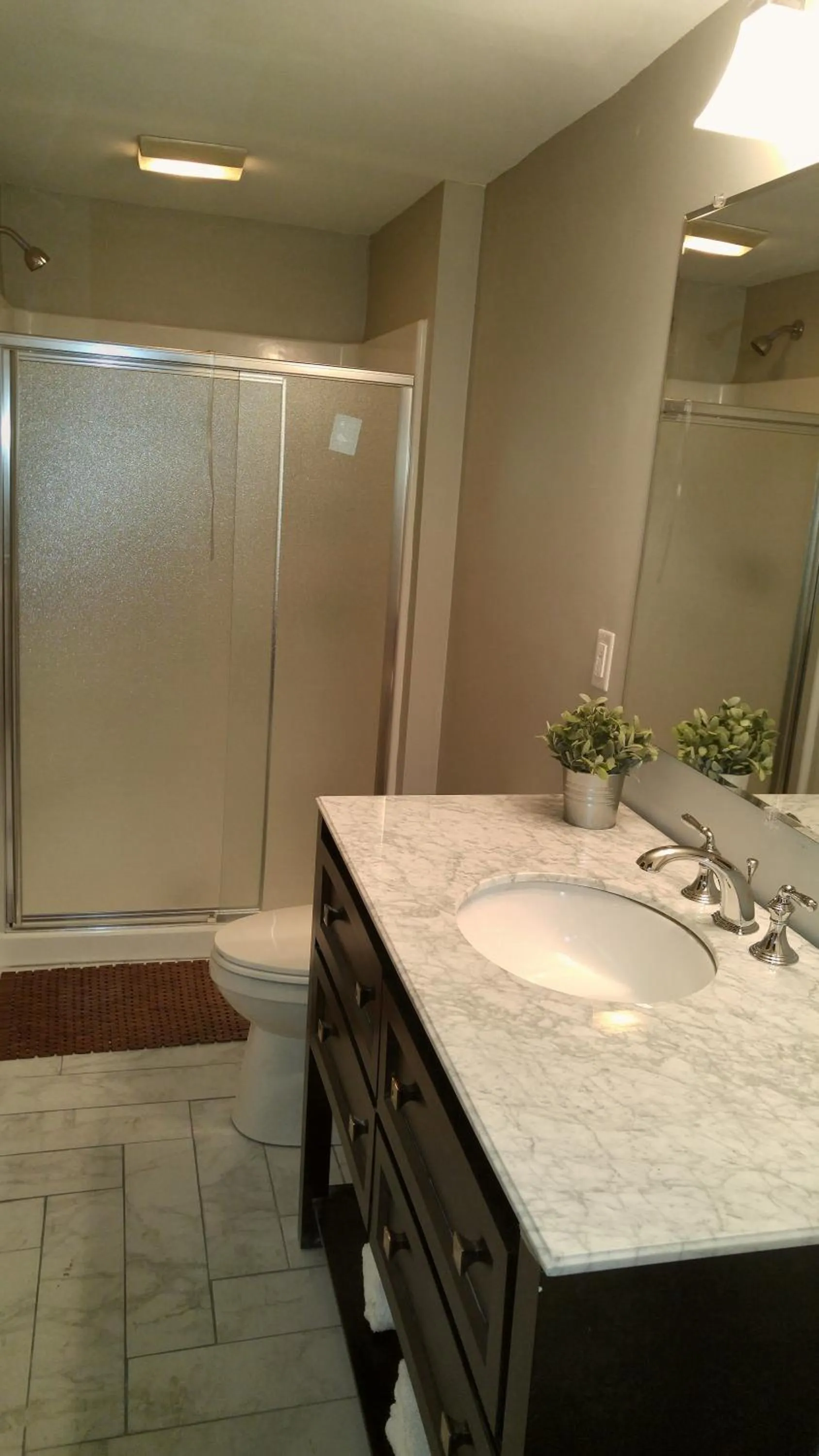 Bathroom in Lily's Lodge