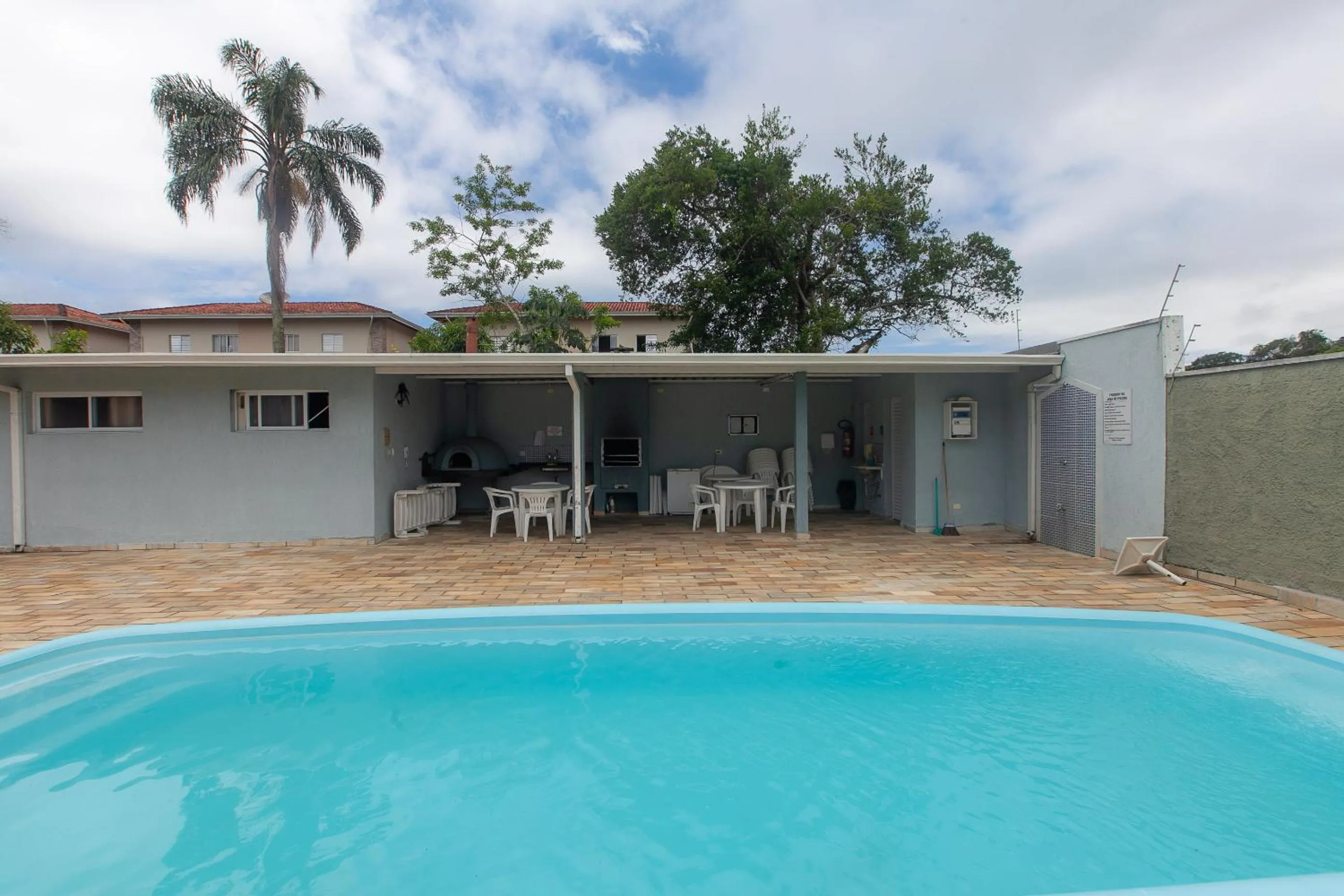 Property building in Apartamento Erica Itaguá proximo da Praia Grande