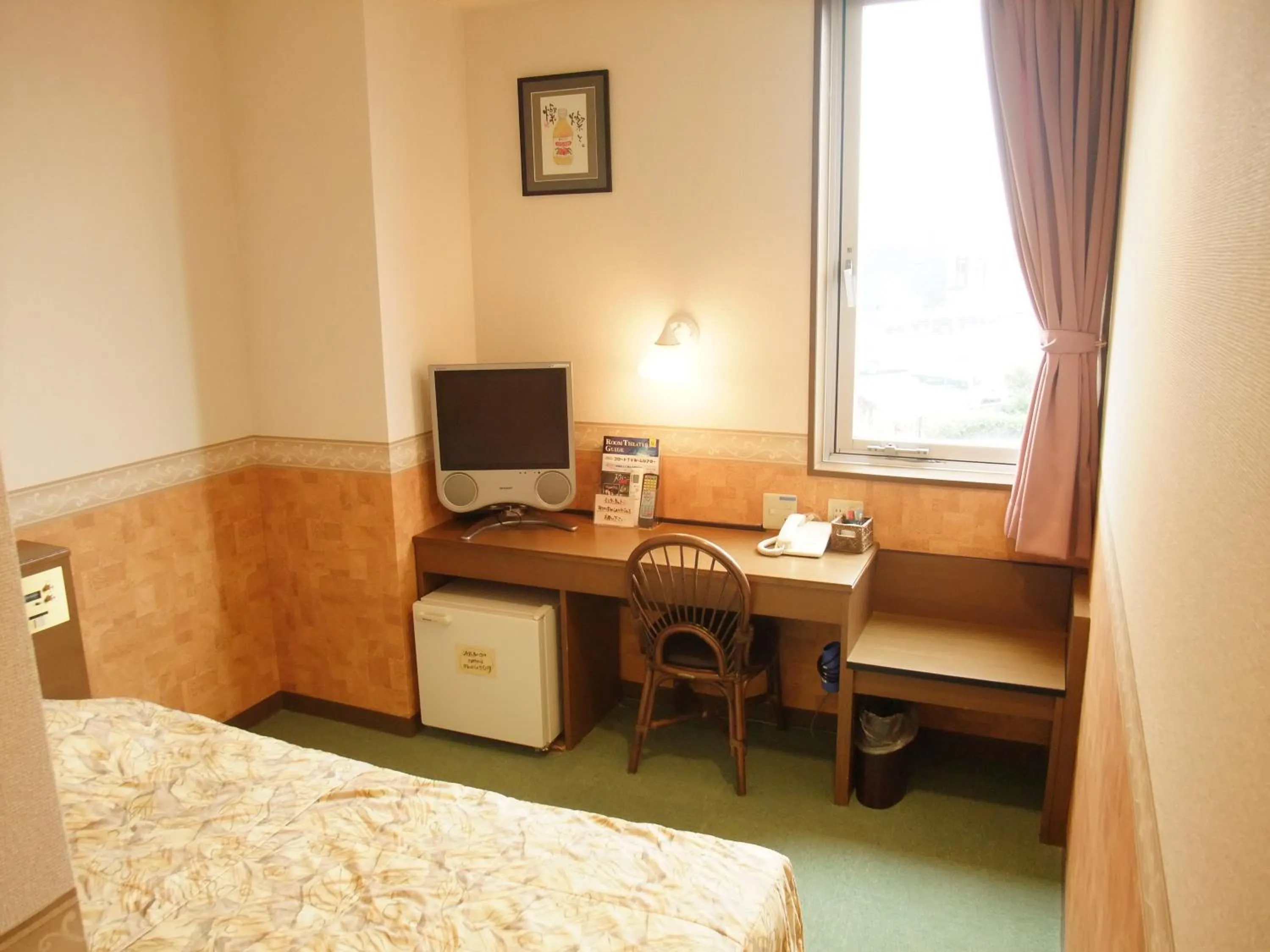 Photo of the whole room, Bed in Maebashi Business Hotel Luka