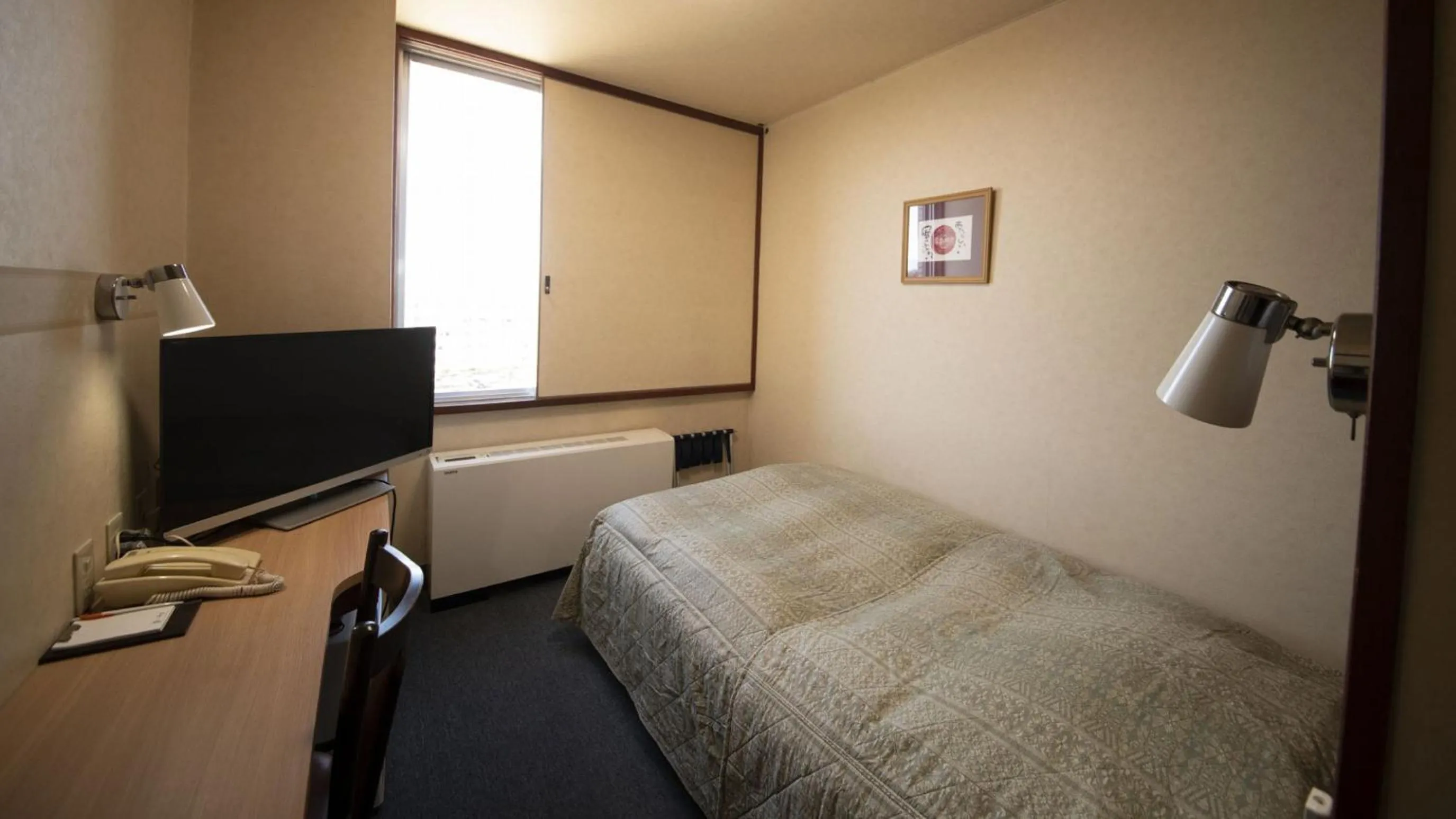 Photo of the whole room, Bed in Maebashi Business Hotel Luka