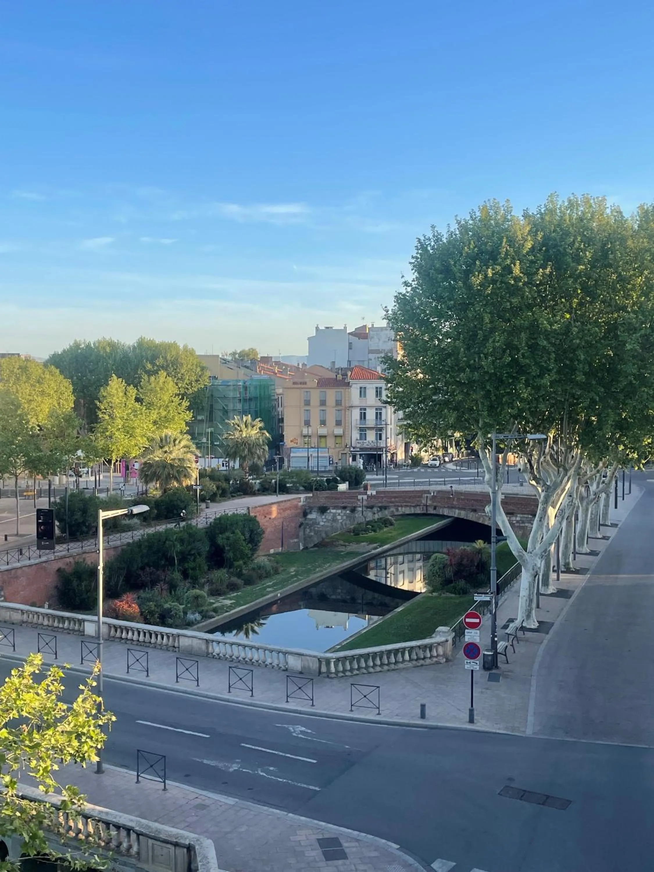 Property building in Hotel De France Perpignan Centre Ville