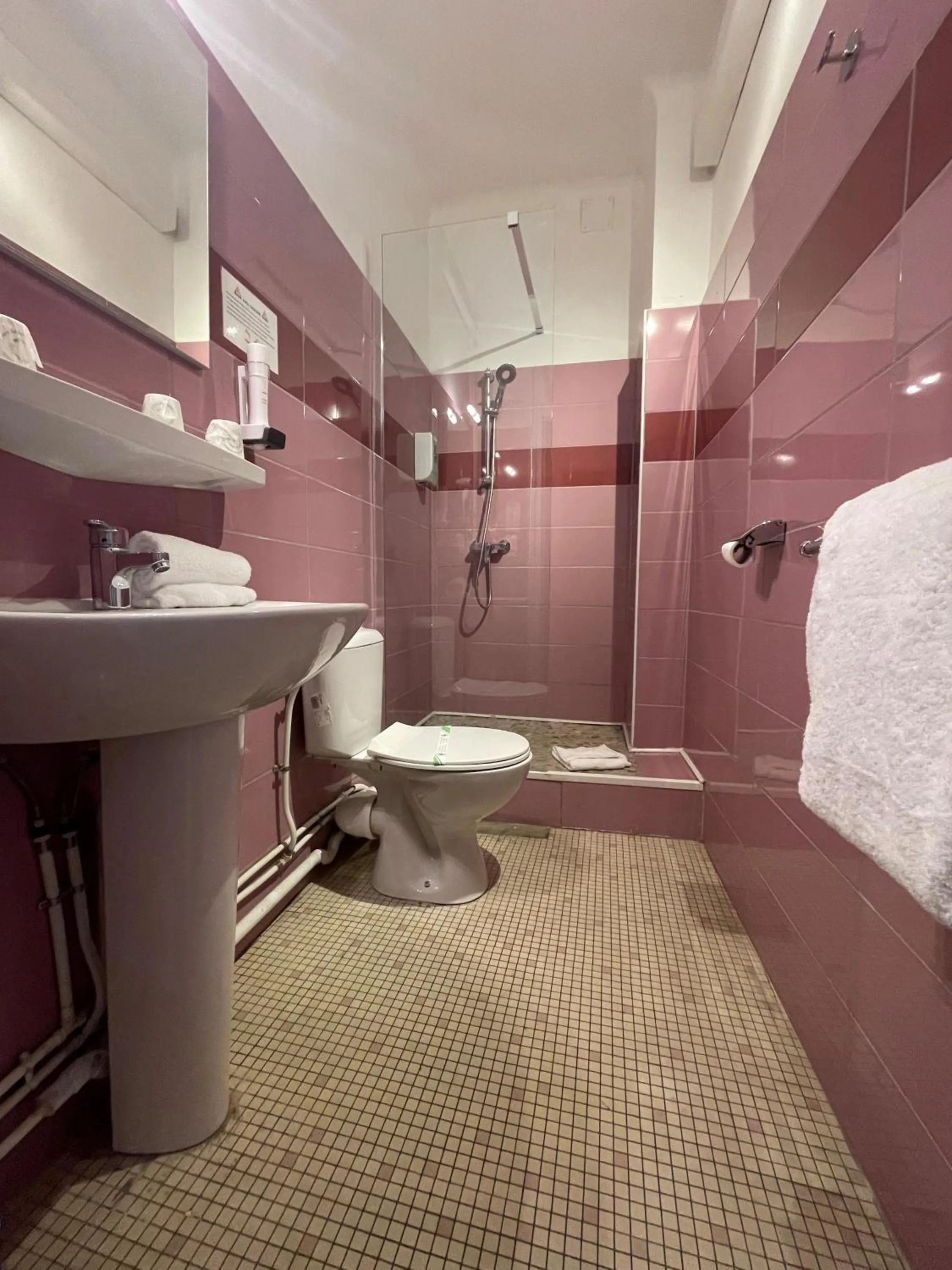 Property building in Hotel De France Perpignan Centre Ville