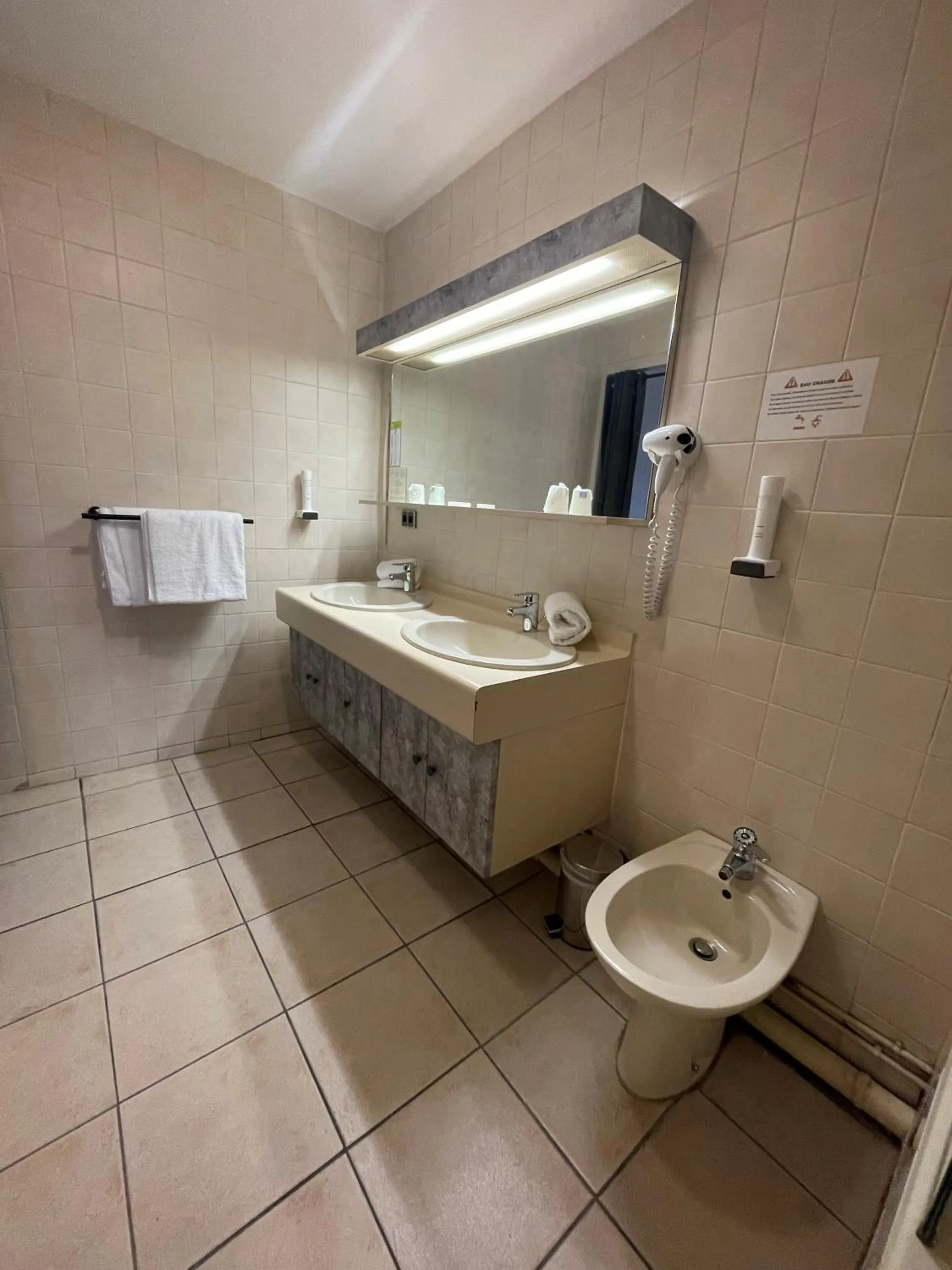 Property building in Hotel De France Perpignan Centre Ville