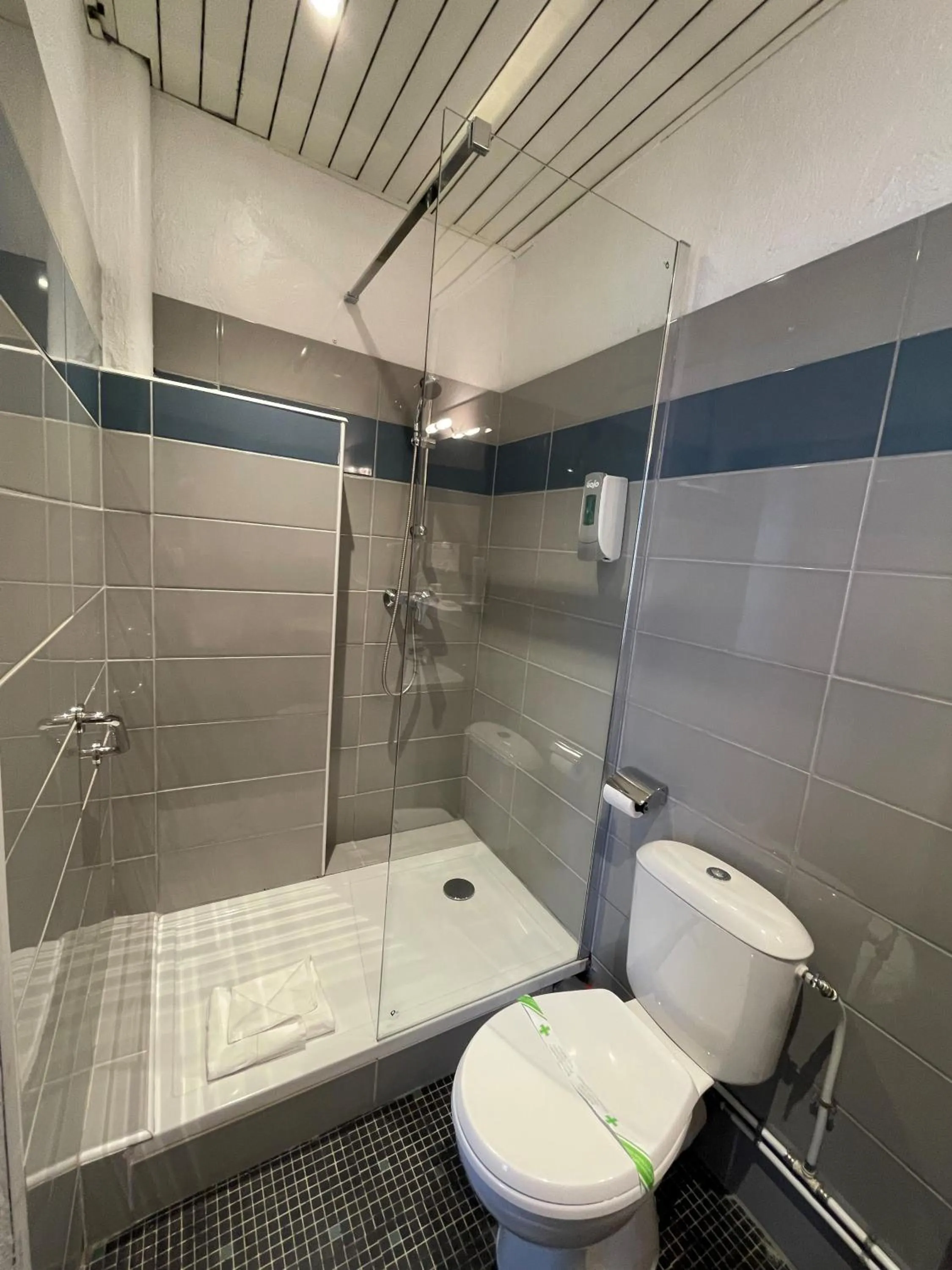 Property building in Hotel De France Perpignan Centre Ville