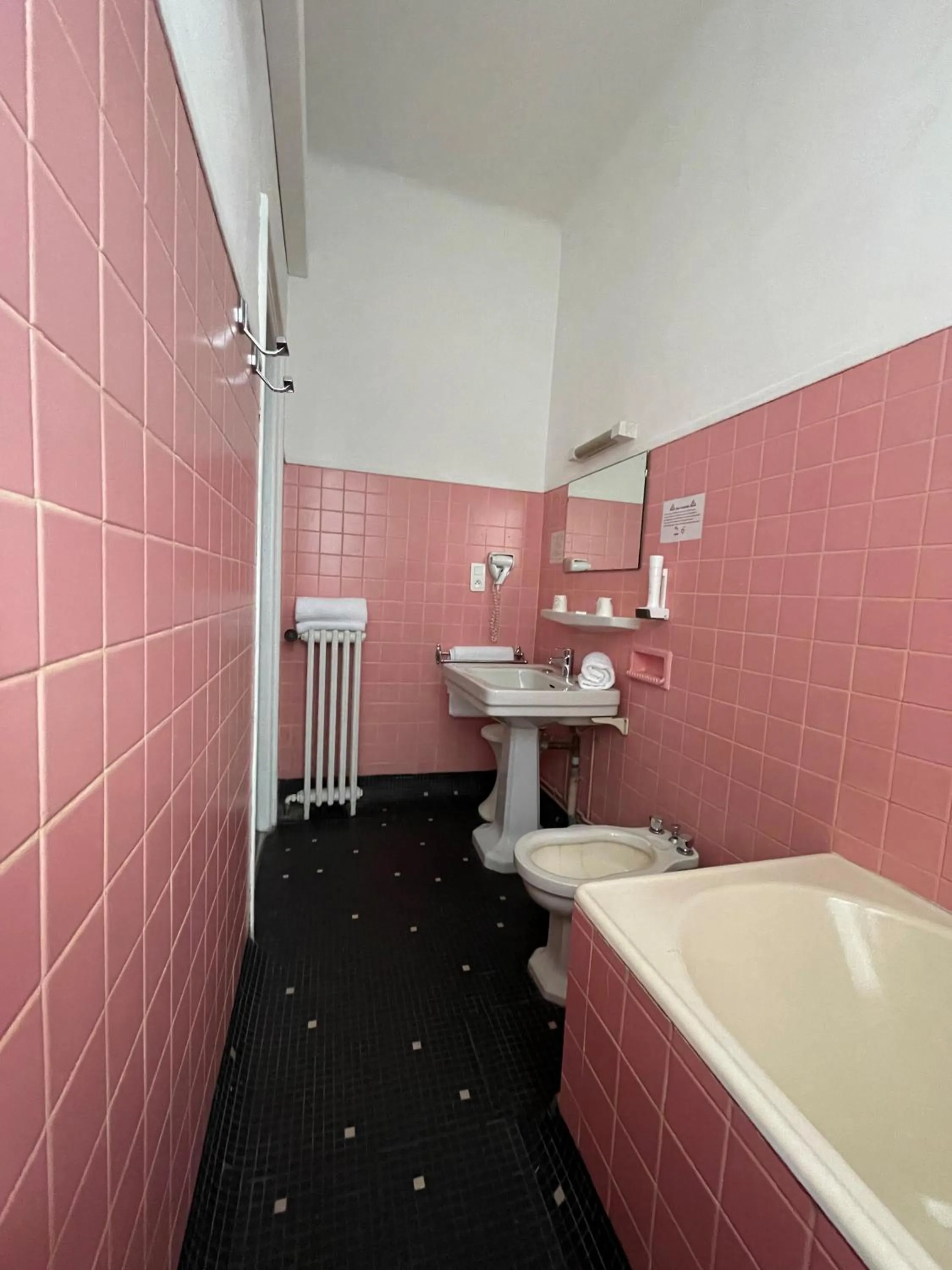 Property building in Hotel De France Perpignan Centre Ville