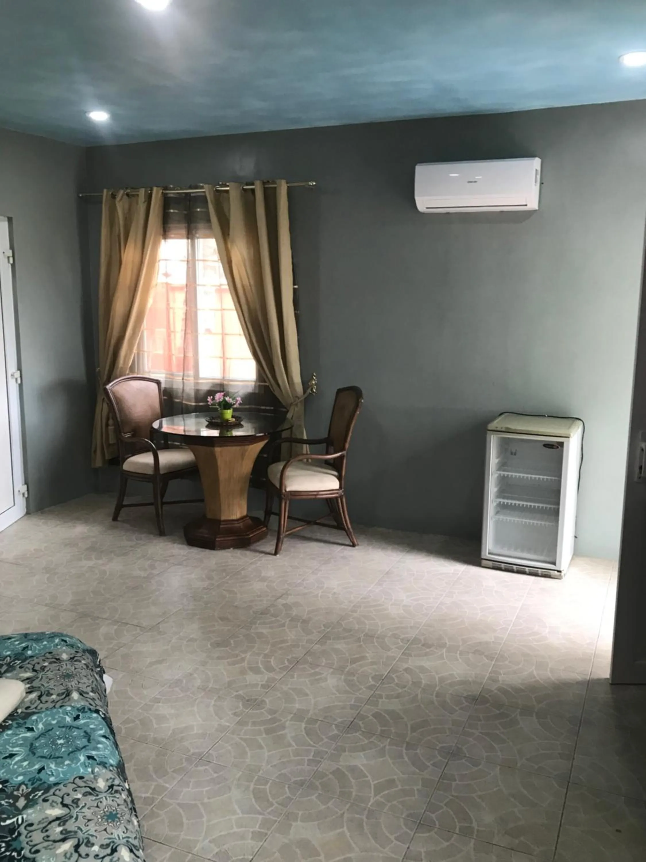 Cabilao Sunset Dive & Beach Resort