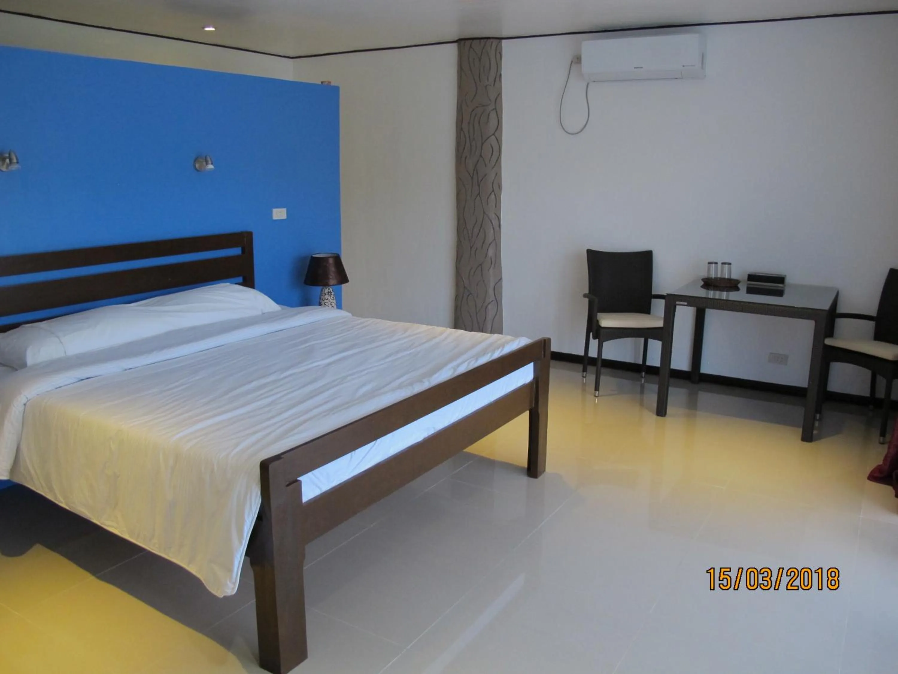 Bed in Cabilao Sunset Dive & Beach Resort