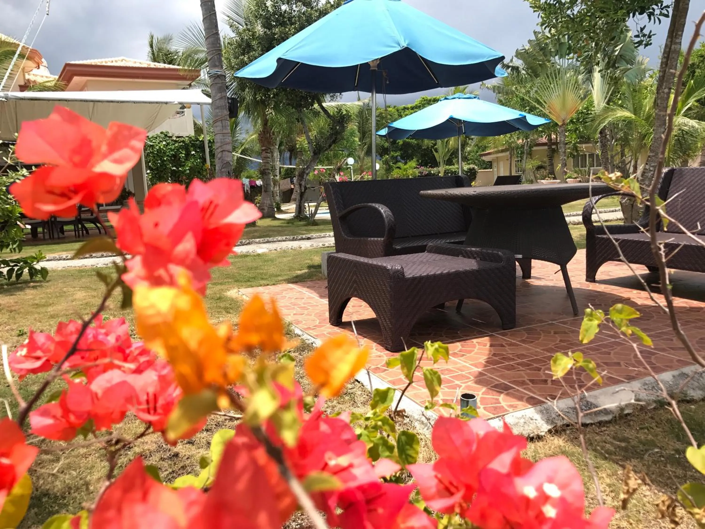 Cabilao Sunset Dive & Beach Resort