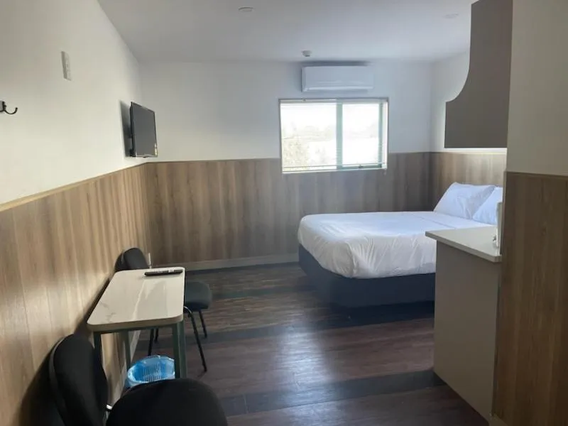 Bed in Conway Motel Manukau