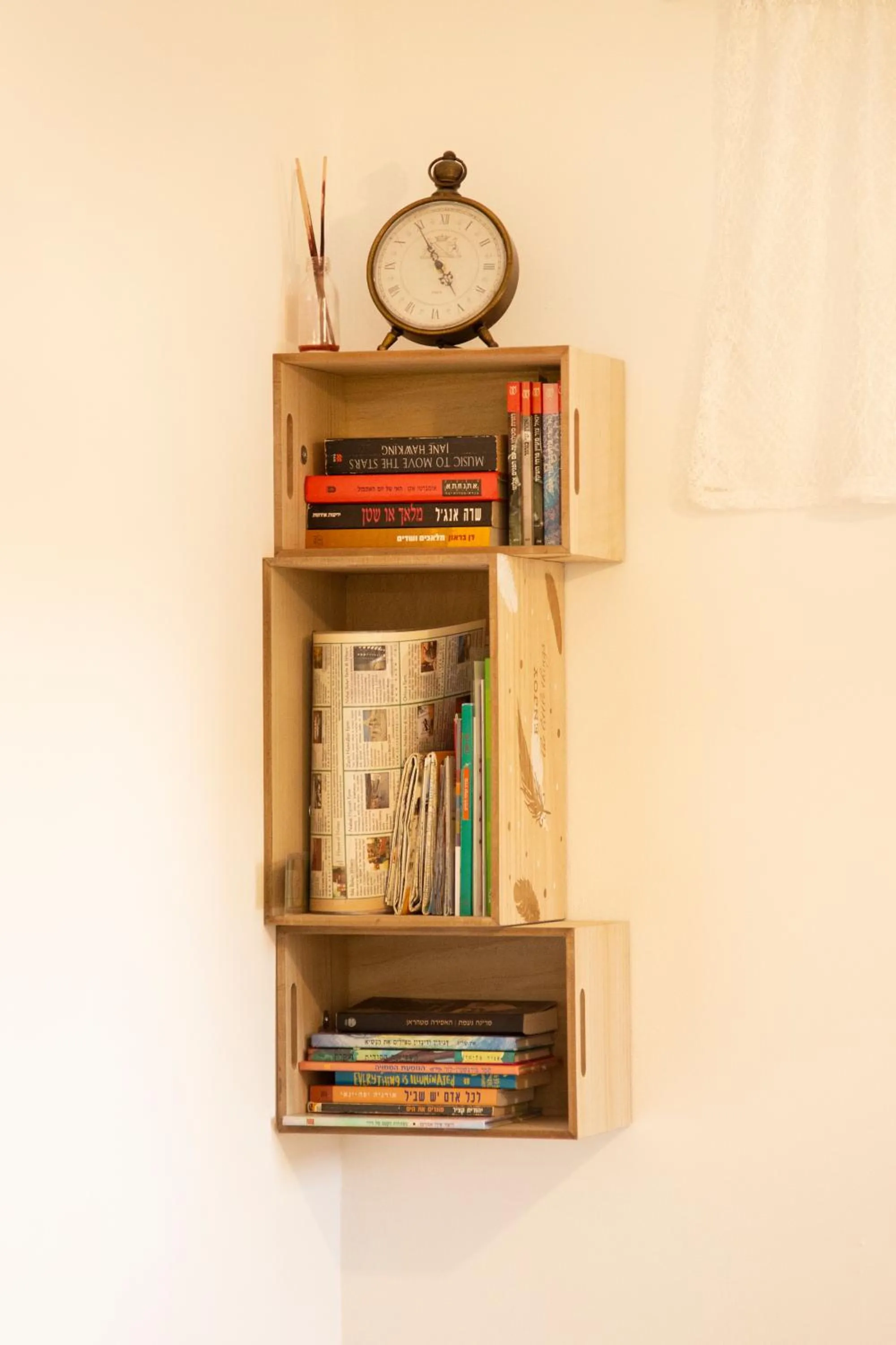 Decorative detail in Shoshanat Hamidbar